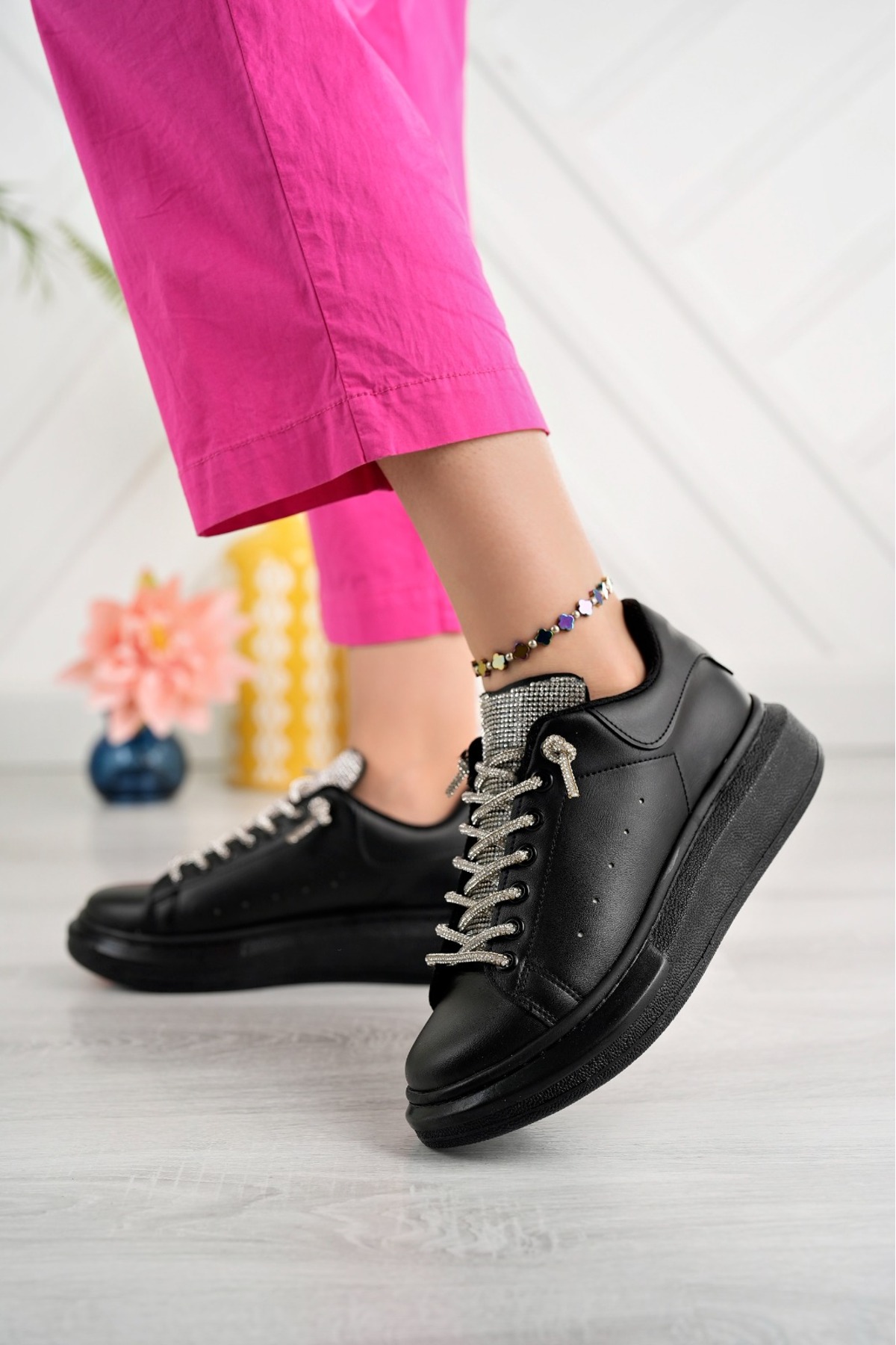 Erceka  Taşlı Günlük Kullanıma Uygun Kadın Spor Ayakkabı Sneaker Bağcıklı Su Geçirmez Siyah-Beyaz-Mavi - Görsel 6