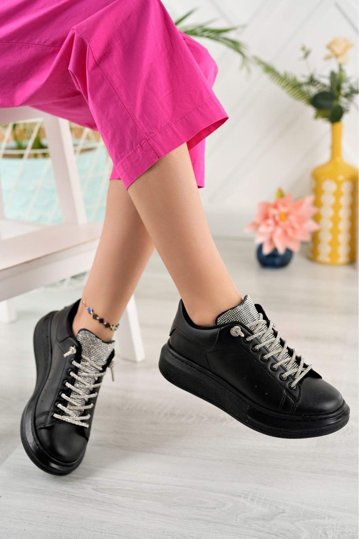 Erceka  Taşlı Günlük Kullanıma Uygun Kadın Spor Ayakkabı Sneaker Bağcıklı Su Geçirmez Siyah-Beyaz-Mavi - Görsel 5