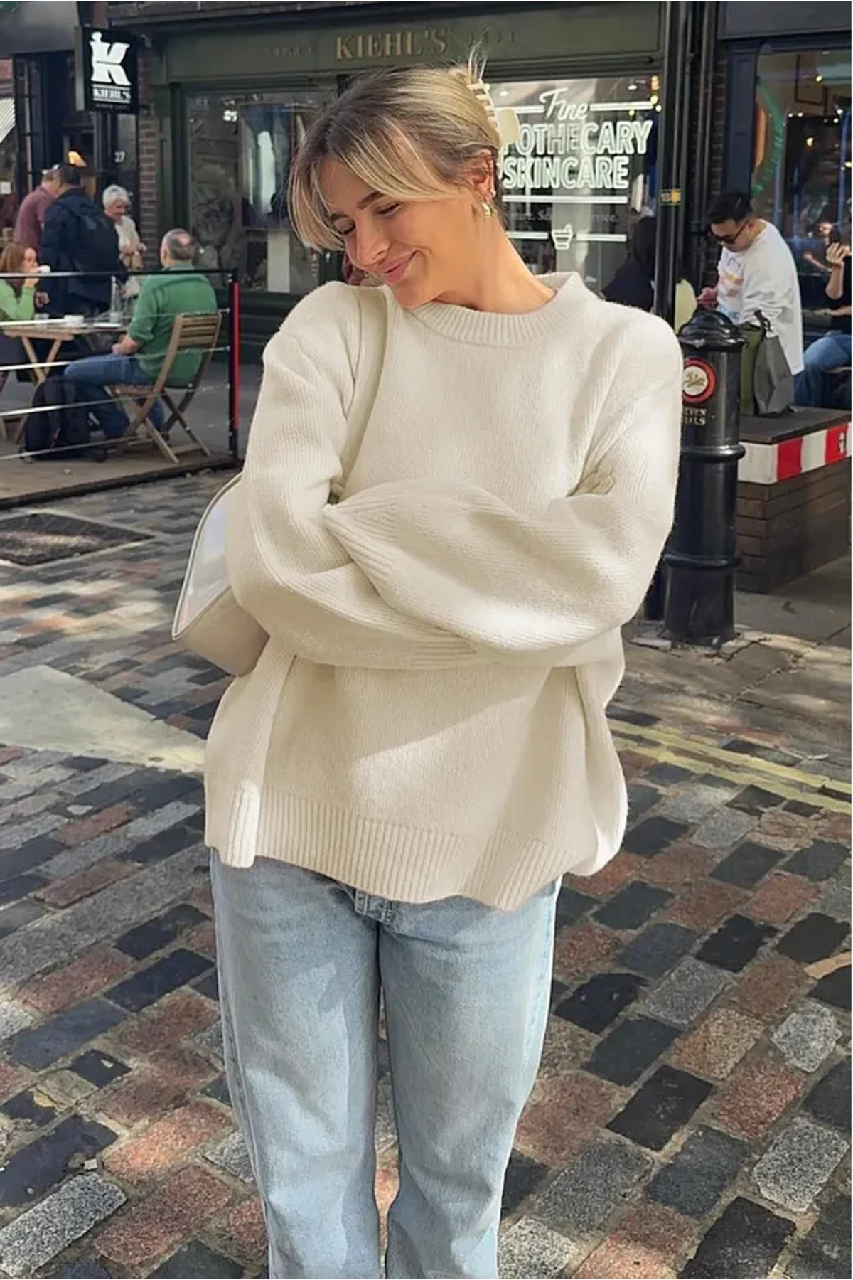 DTBUTİK Дамски кремаст пуловер от трикотаж с голям размер - мека текстура и кръгло деколте