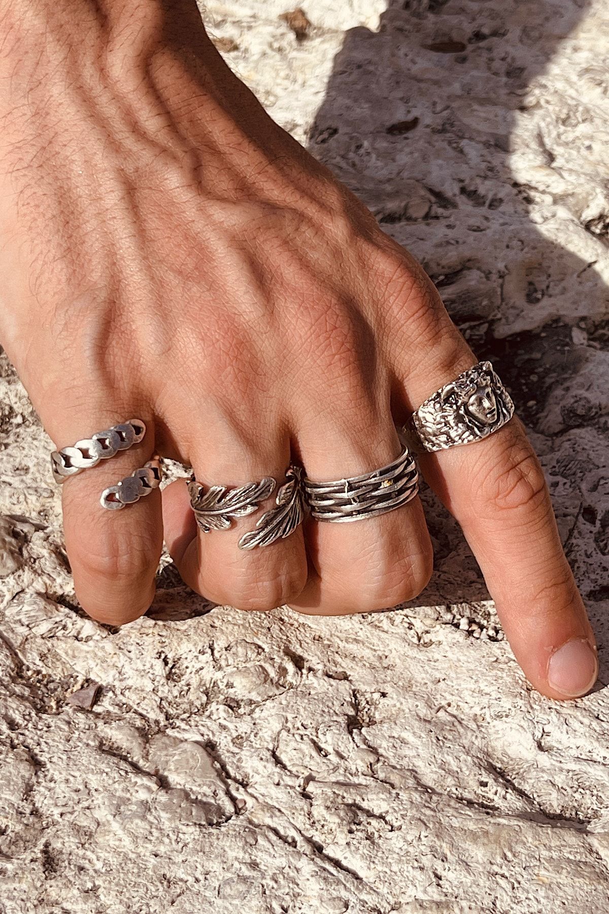 Medusa cheap chain ring