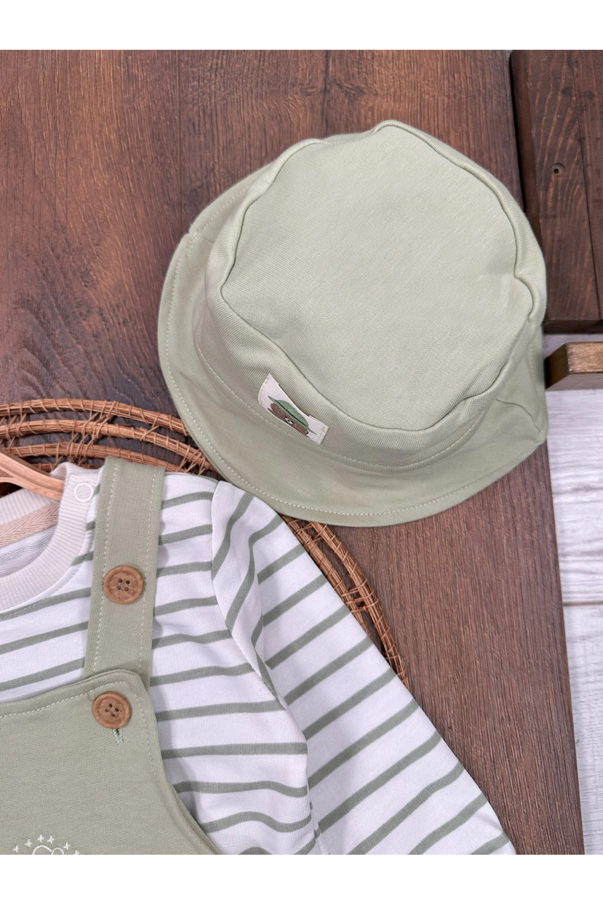 طقم سالوبيت للأطفال الأولاد مع قبعة سفاري وشريط مط...