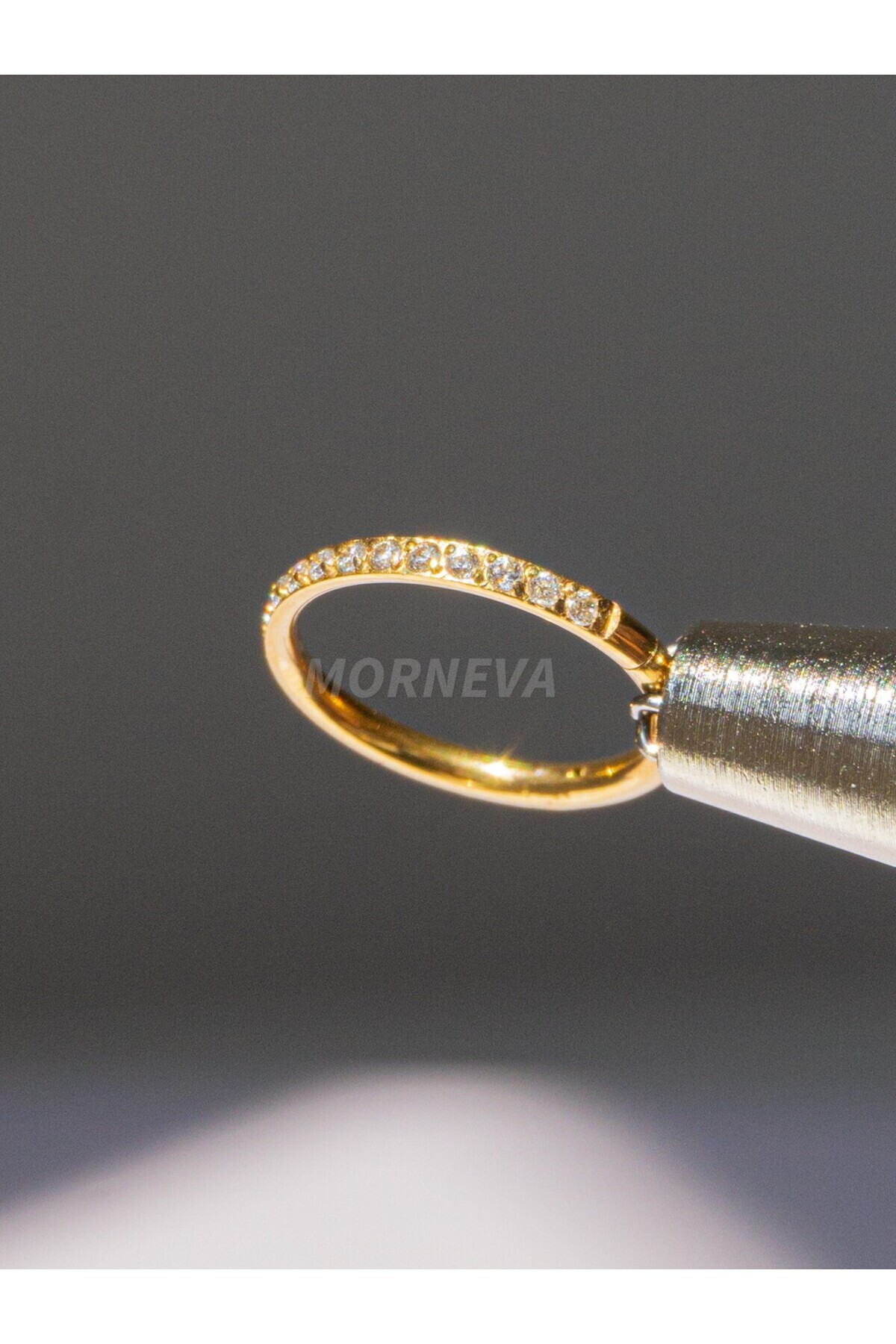 MORNEVA Cerrahi Çelik Tam Tur Taşlı Halka Helix Conch Piercingi (1 Adet) görsel 2