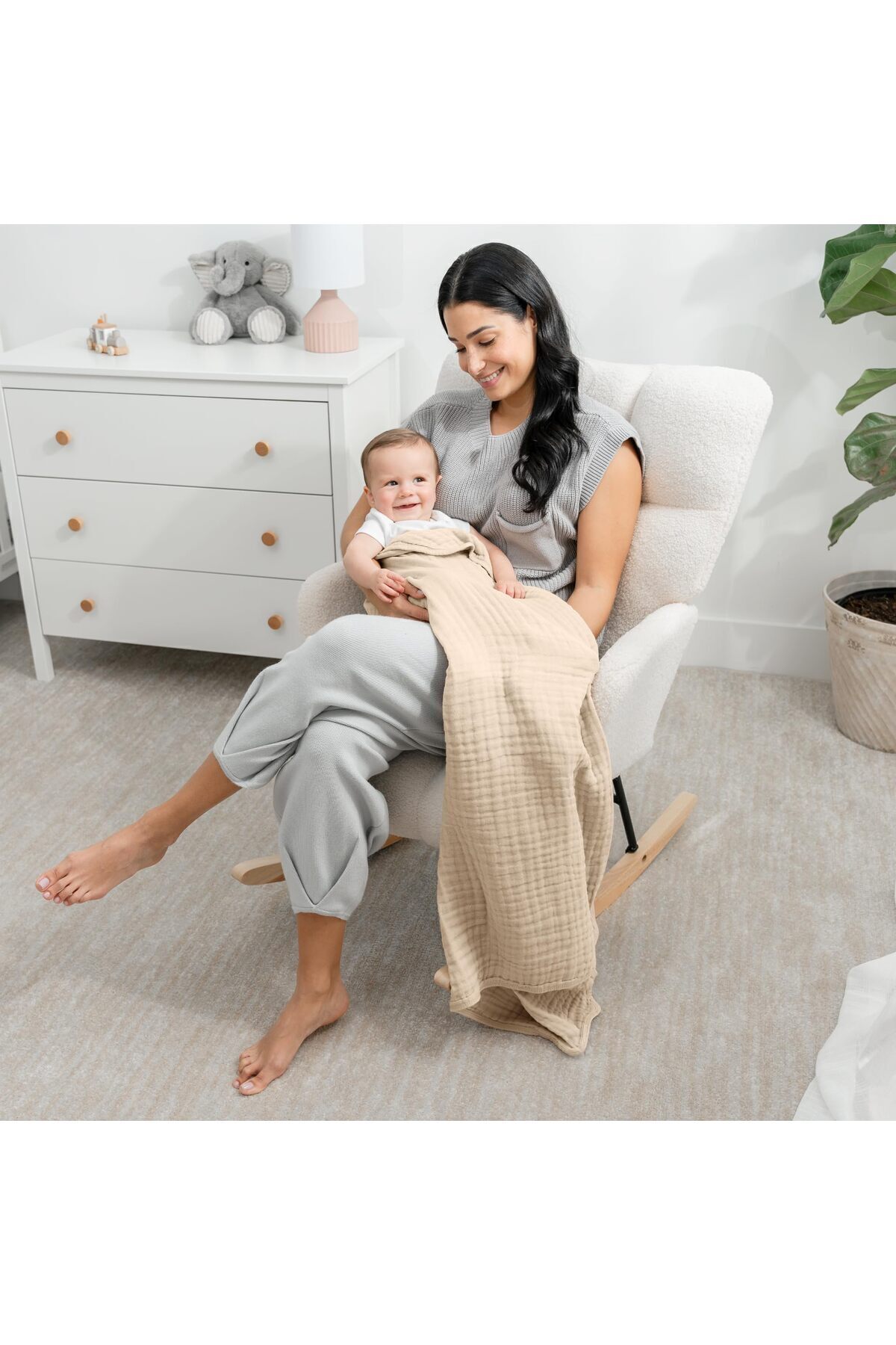 Genel Markalar Çok Amaçlı 4katlı %100 Pamuk Müslin Bebek Örtü Ve Battaniye Emzirme,kundak,puset Örtüsü 100x100 Cm fotoğrafı 3 (önizleme)