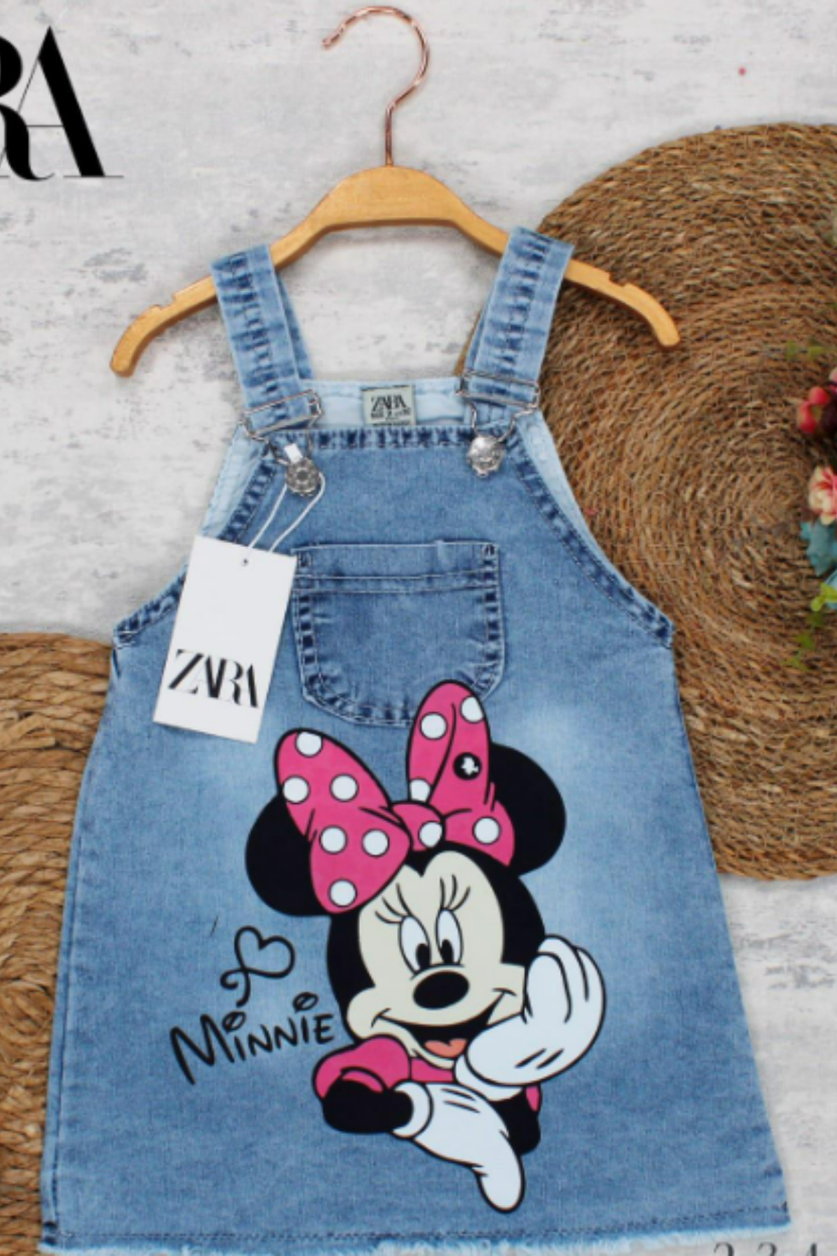 BEREKET BABY Kız Çocuk Kot Jile Salopet Minnie Mouse Baskılı Denim Elbise 2-5Y fotoğrafı 2 (önizleme)