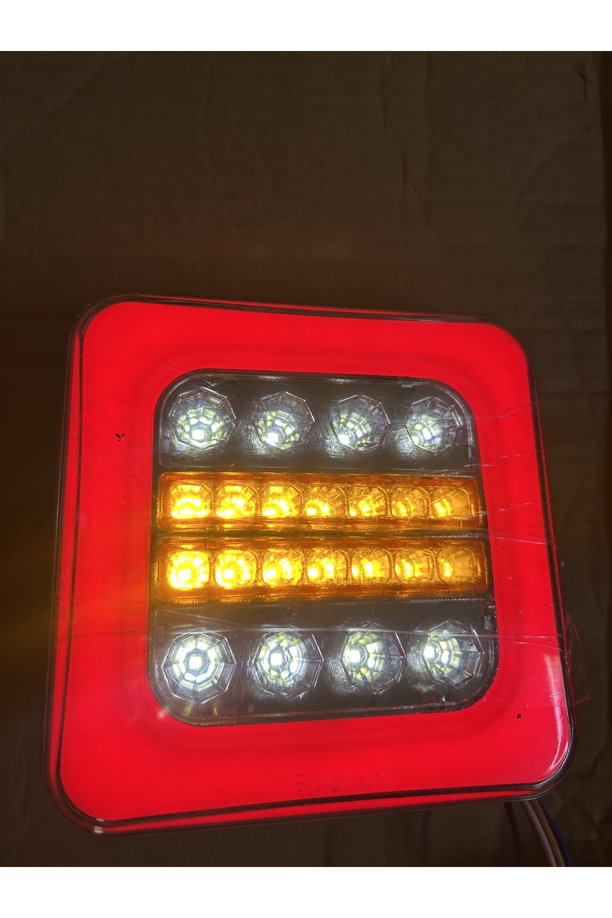 KIR OTOMOTİV Kare hamburger stop 12 volt 4 fonskyonlu en 14 cm 14 cm