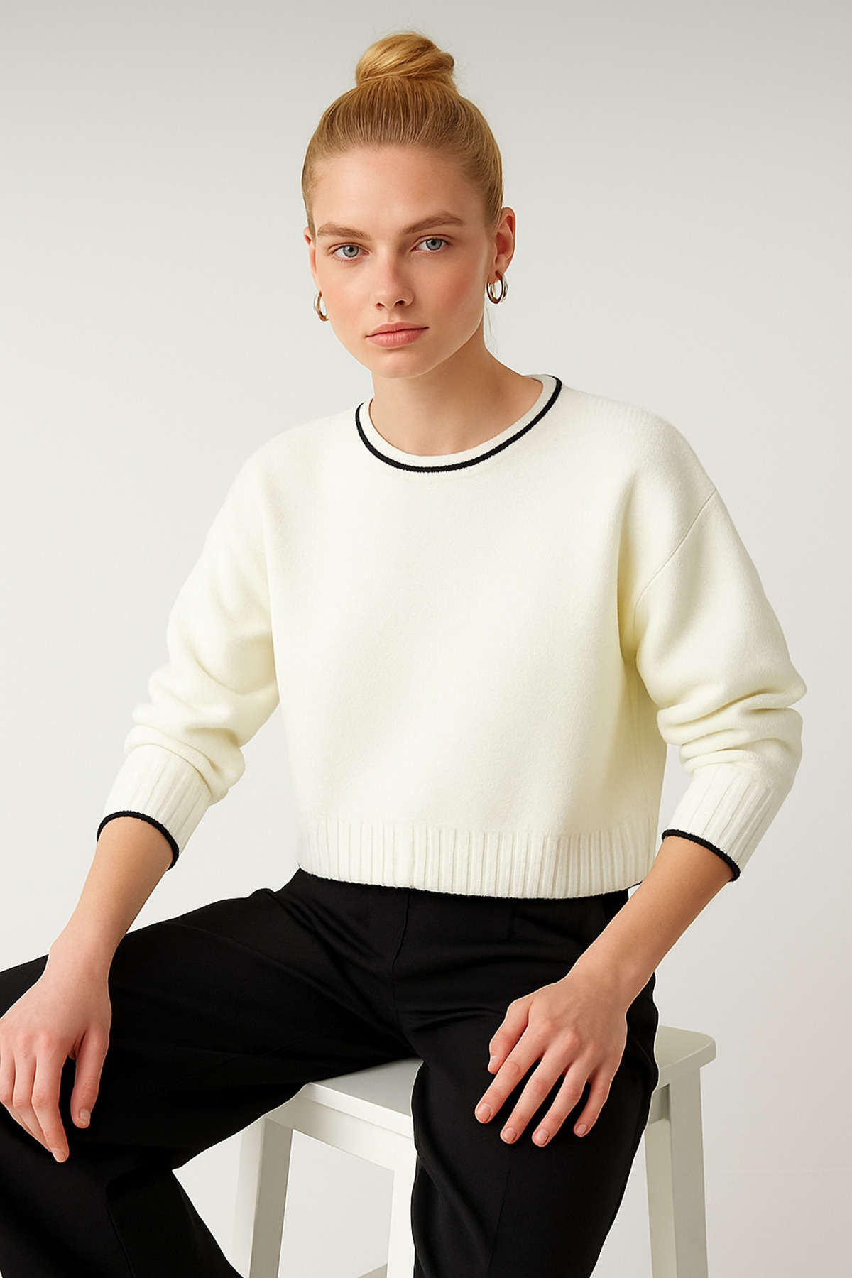 LUSHİGO Дамски базов пуловер с райета, цвят екрю