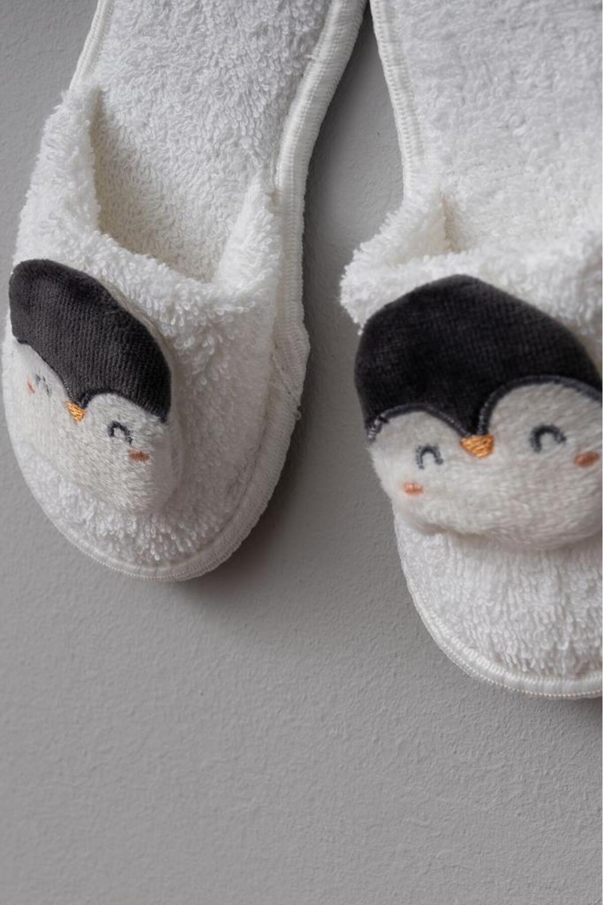 Bebitof Sevimli Penguen Desenli %100 Pamuk Bebek Bornoz Seti 0-2 Yaş Kutulu fotoğrafı 3 (önizleme)