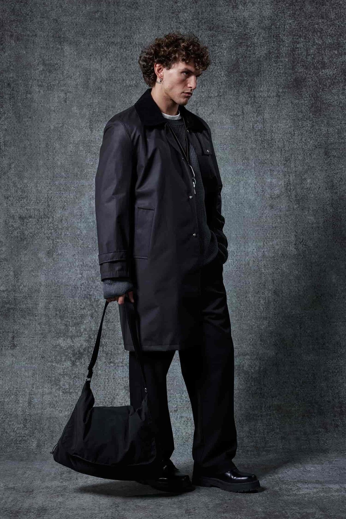 ablukaonline  Erkek Relax Fit Kadife Yaka Detaylı Uzun Trençkot Siyah - Görsel 6