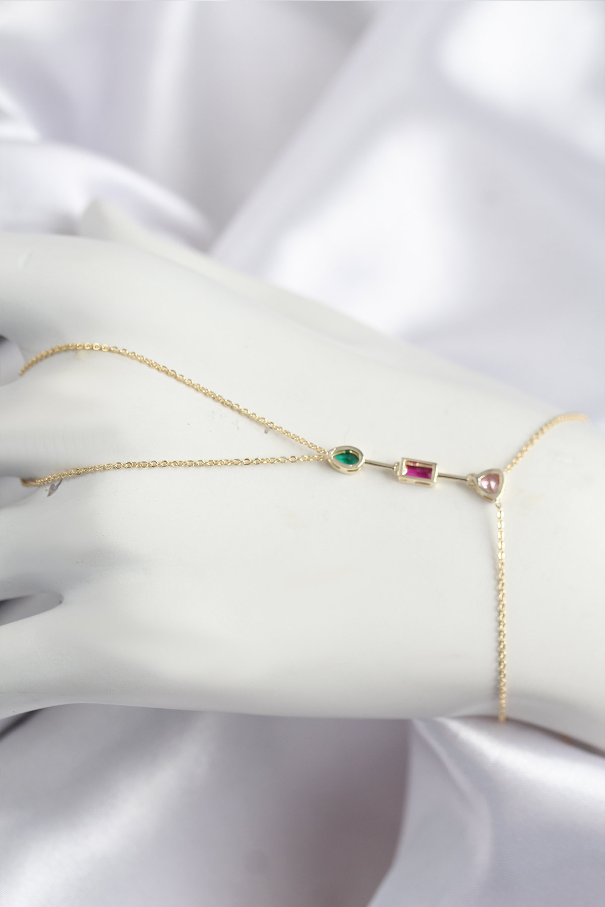 ascent store Pirinç Renkli Zirkon Taşlı Model Gold Renk Şahmeran - TJ-SN723