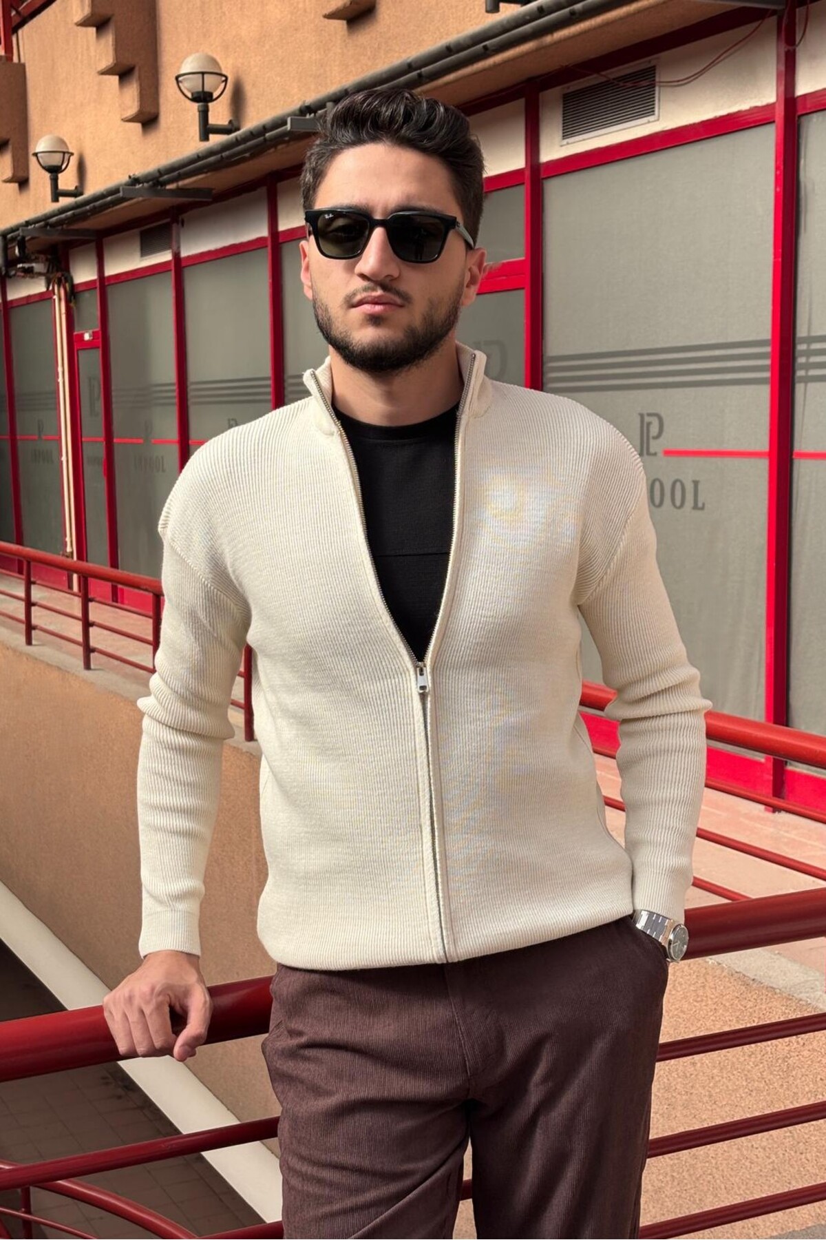 Erkek, Dik yaka, fermuarlı, esnek yapılı, fit görünüm kazak, hırka PLTK14 — بژ 25PLTK14 — تصویر 3 از 6