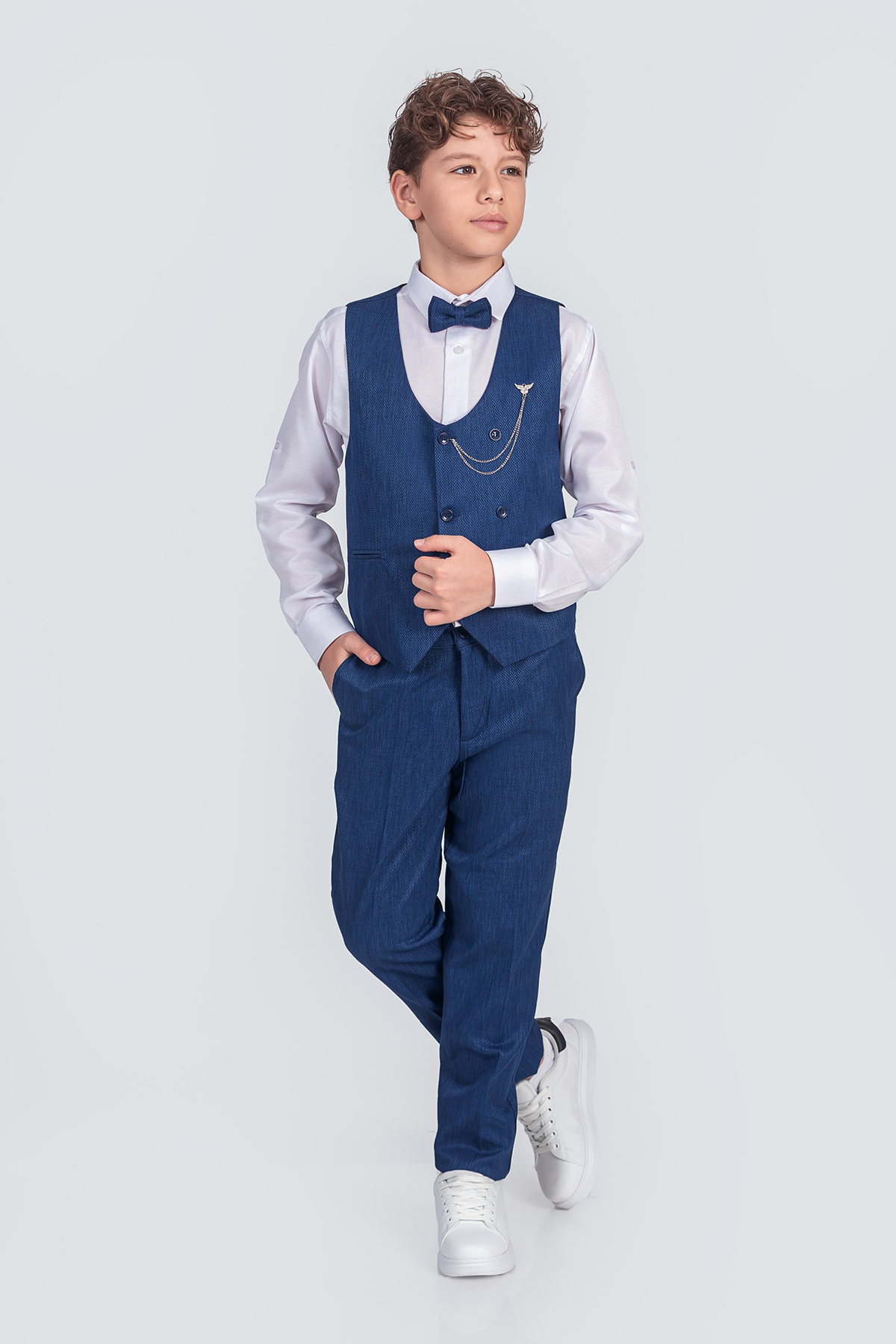 Saks Blue