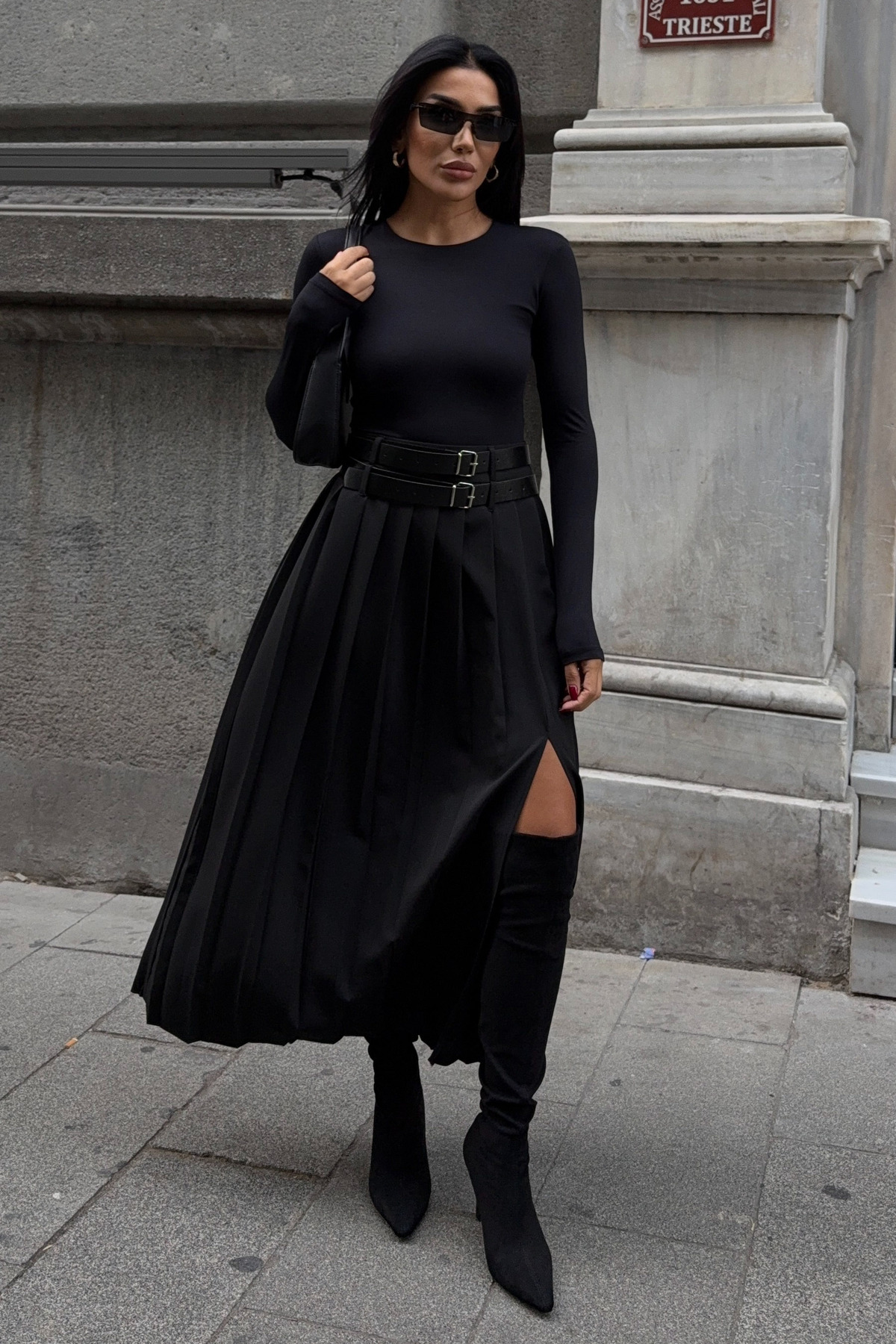 Lijuri Çift Kemer Detaylı ve Yırtmaçlı Pileli Etek 4055