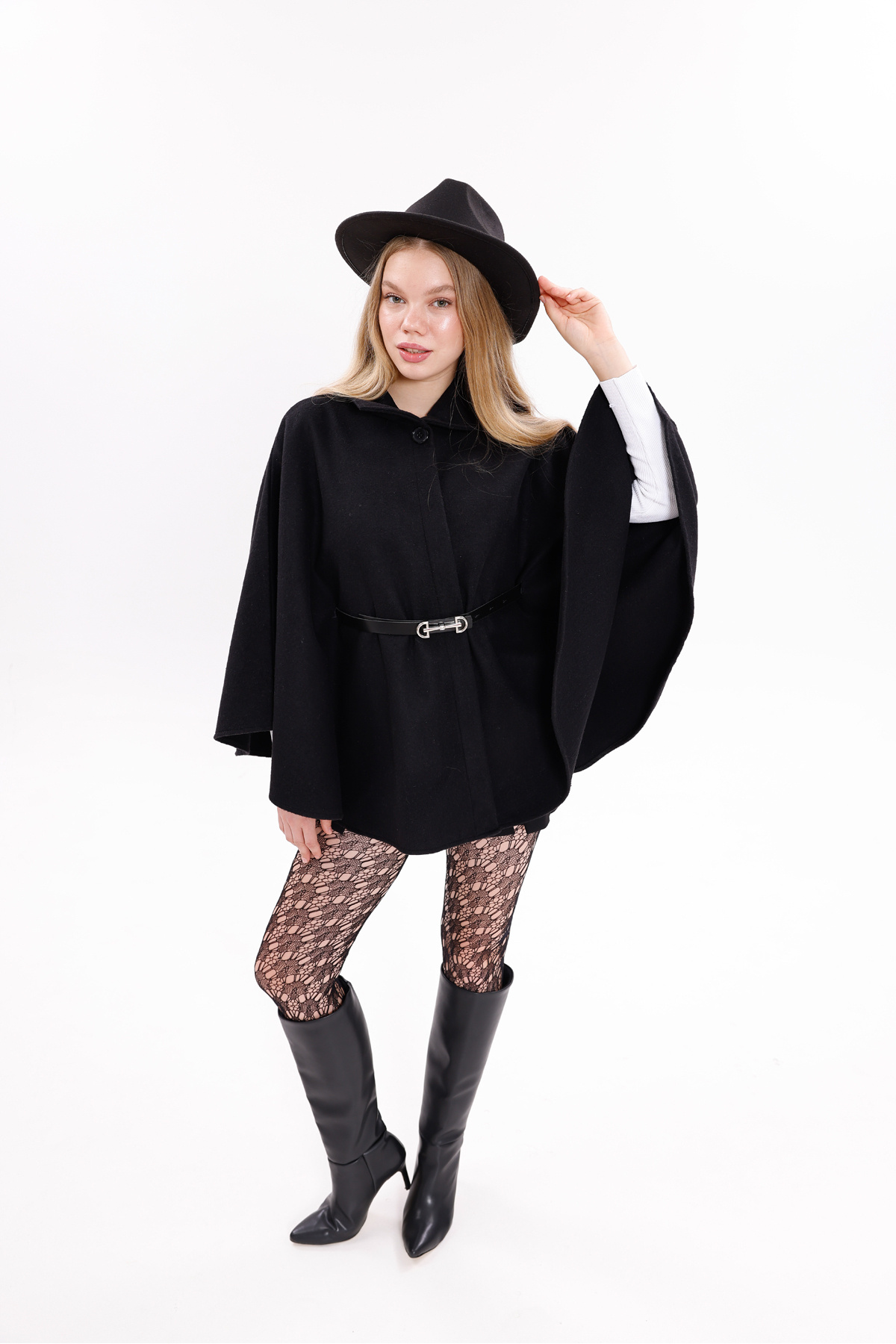 SKYBEAR Yeni Sezon Siyah Tesettür Kemerli Kaşe Panço – Modern ve Zarif Kışlık Model