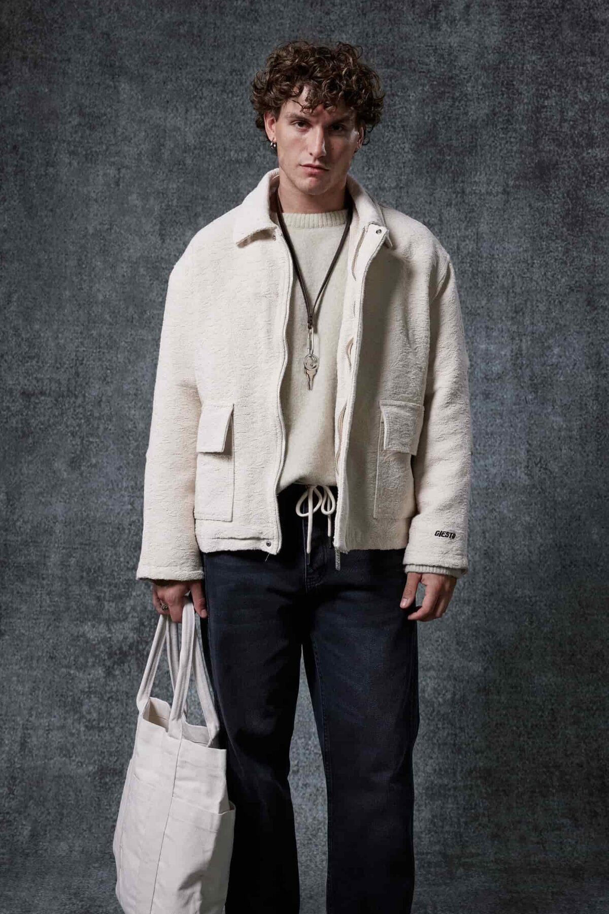 بلوک آنلاین کاپشن مردانه طرح‌دار جعبه‌ای، برش آرام، بژ