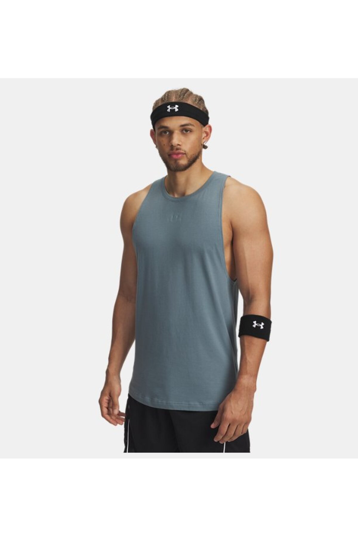 آندر آرمور ورزشکار مرد منطقه UA، کد پستی ۱۳۶۱۹۰۱-۵۸۷