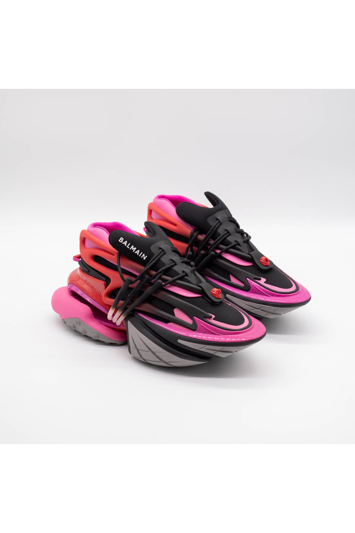 Balmain Kids Sneakers in Pink and Black Balmain Kids | Scimparello Magazine main image 2