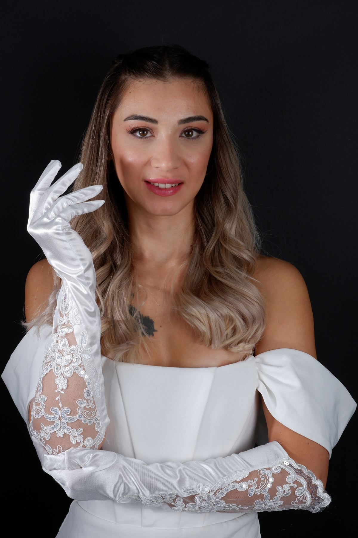 Limelia Saten ve Dantel Detaylı Gelin Nikah Düğün Eldiveni görsel 4