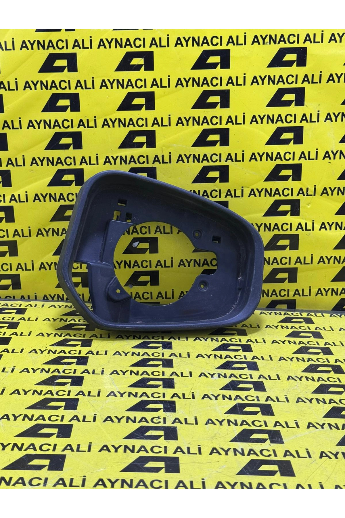 SPJ Ford Courier Ayna Çerçevesi Sağ