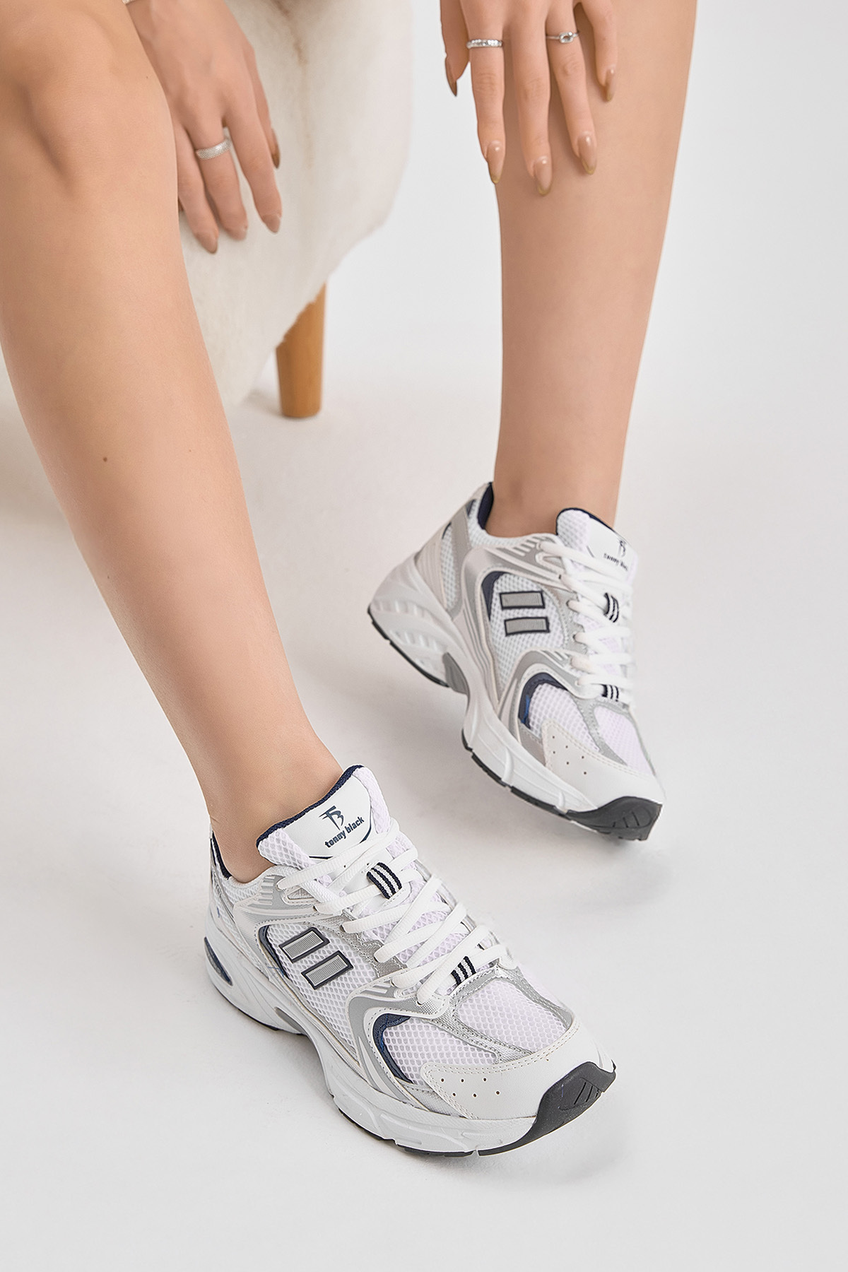 Tonny Black  Kadın Beyaz Lacivert Gri Yüksek Faylon Taban Fileli Desenli Spor Ayakkabı - Görsel 3