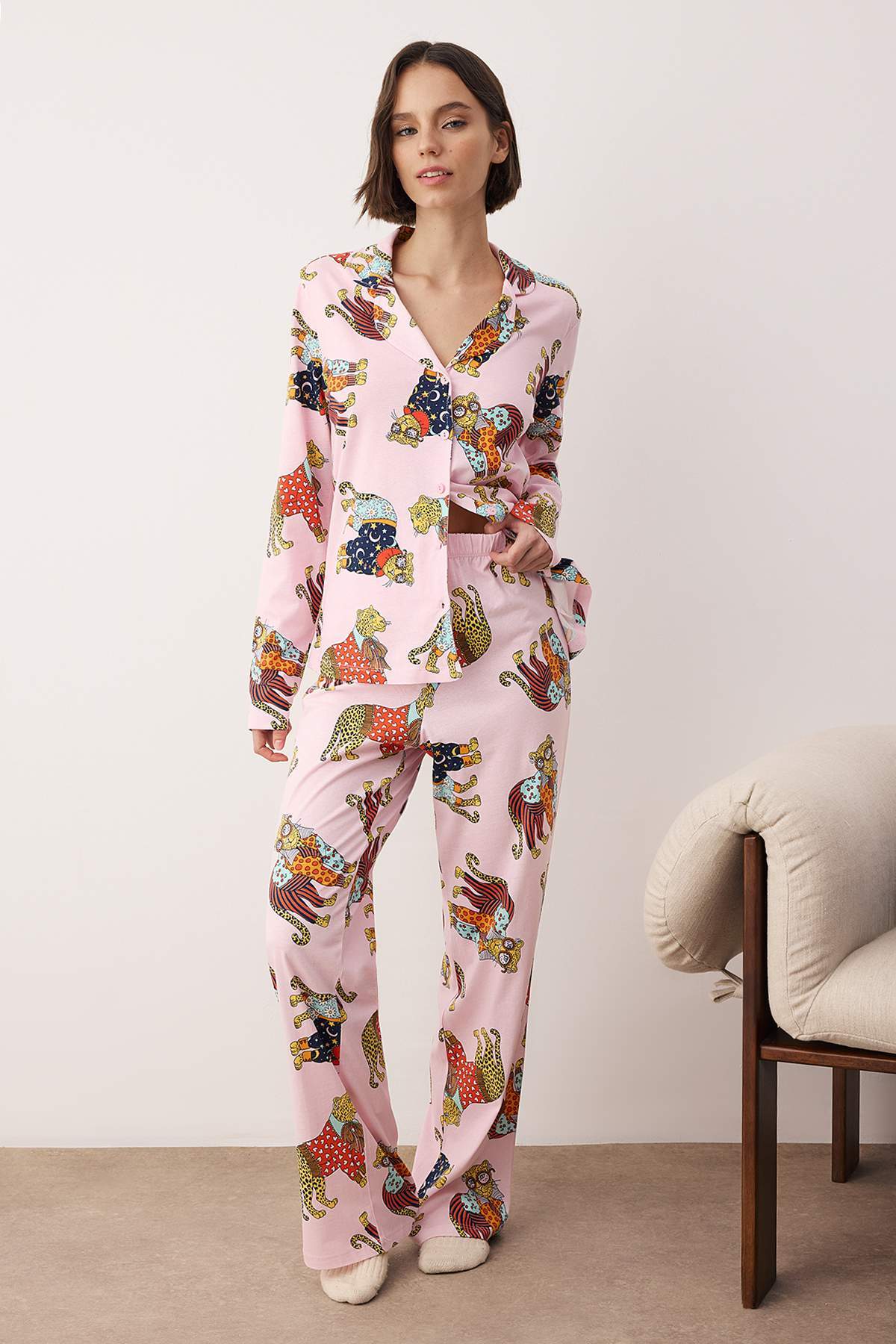 Trendyolmilla  Pembe %100 Pamuklu Kaplan Baskılı Örme Pijama Takımı THMAW26PT00202 - Görsel 2