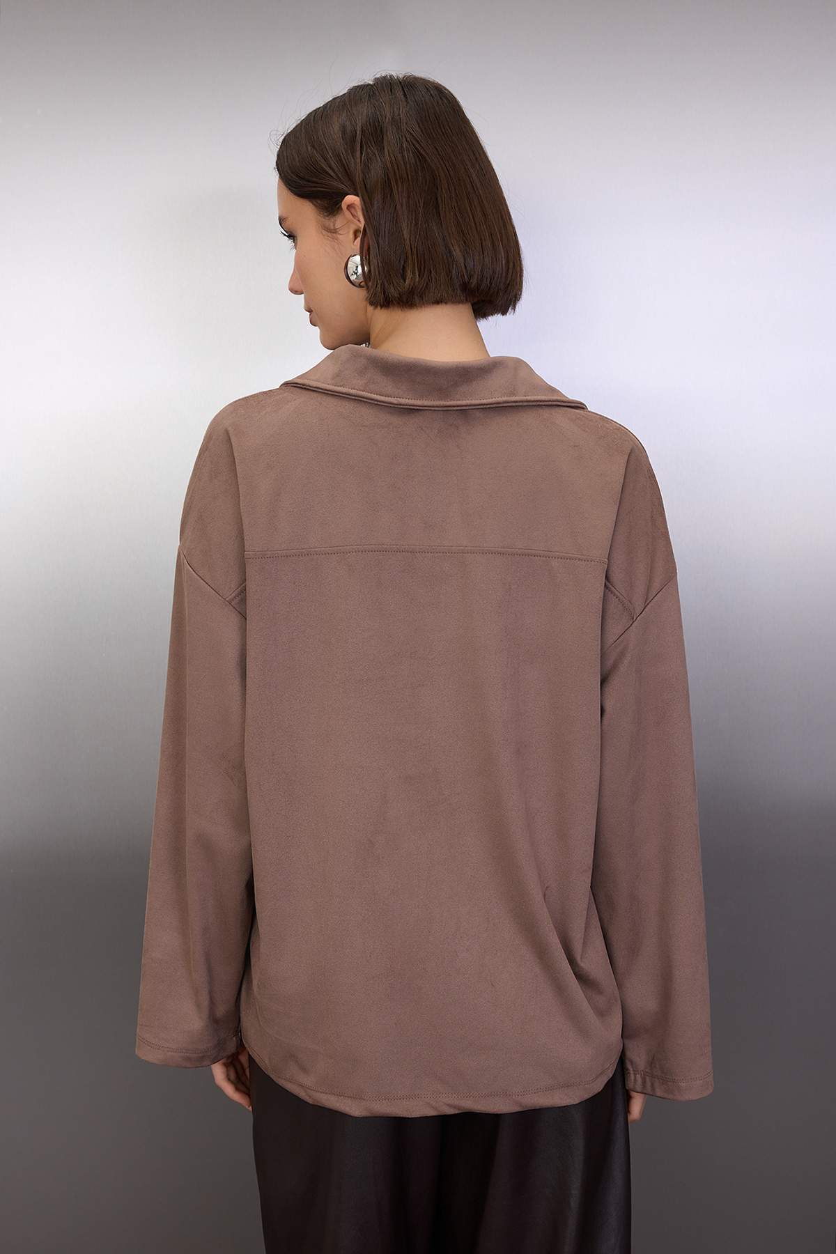 Trendyolmilla  Koyu Kahverengi Relaxed/Rahat Kalıp Örme Süet Gömlek TWOAW26GO00103 - Görsel 5