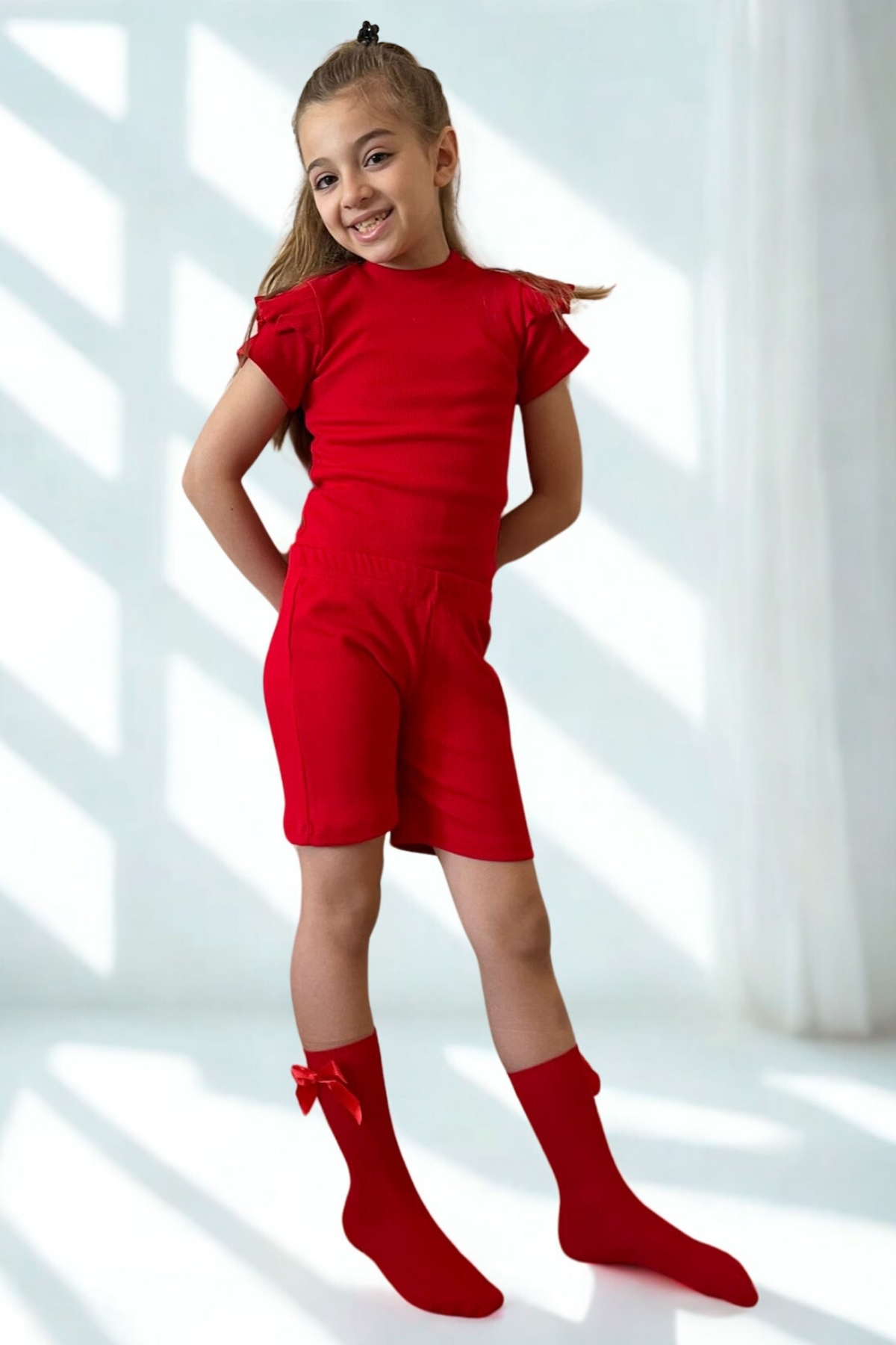 özge başaran Kırmızı Şort & Tişört, Fiyonklu Kırmızı Çorap Fitilli Kumaş Kız Çocuk ve Bebek 3'lü Giyim Seti fotoğrafı 6 (önizleme)