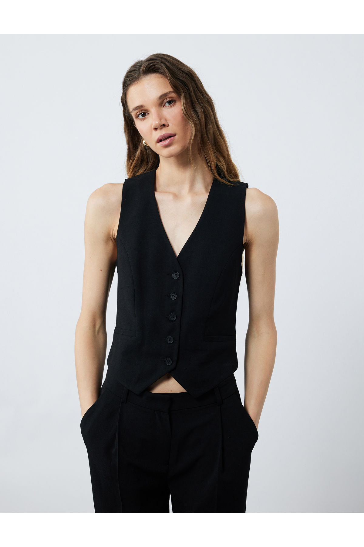 Koton Krep Kumaş Astarlı V Yaka Düğmeli Blazer Yelek