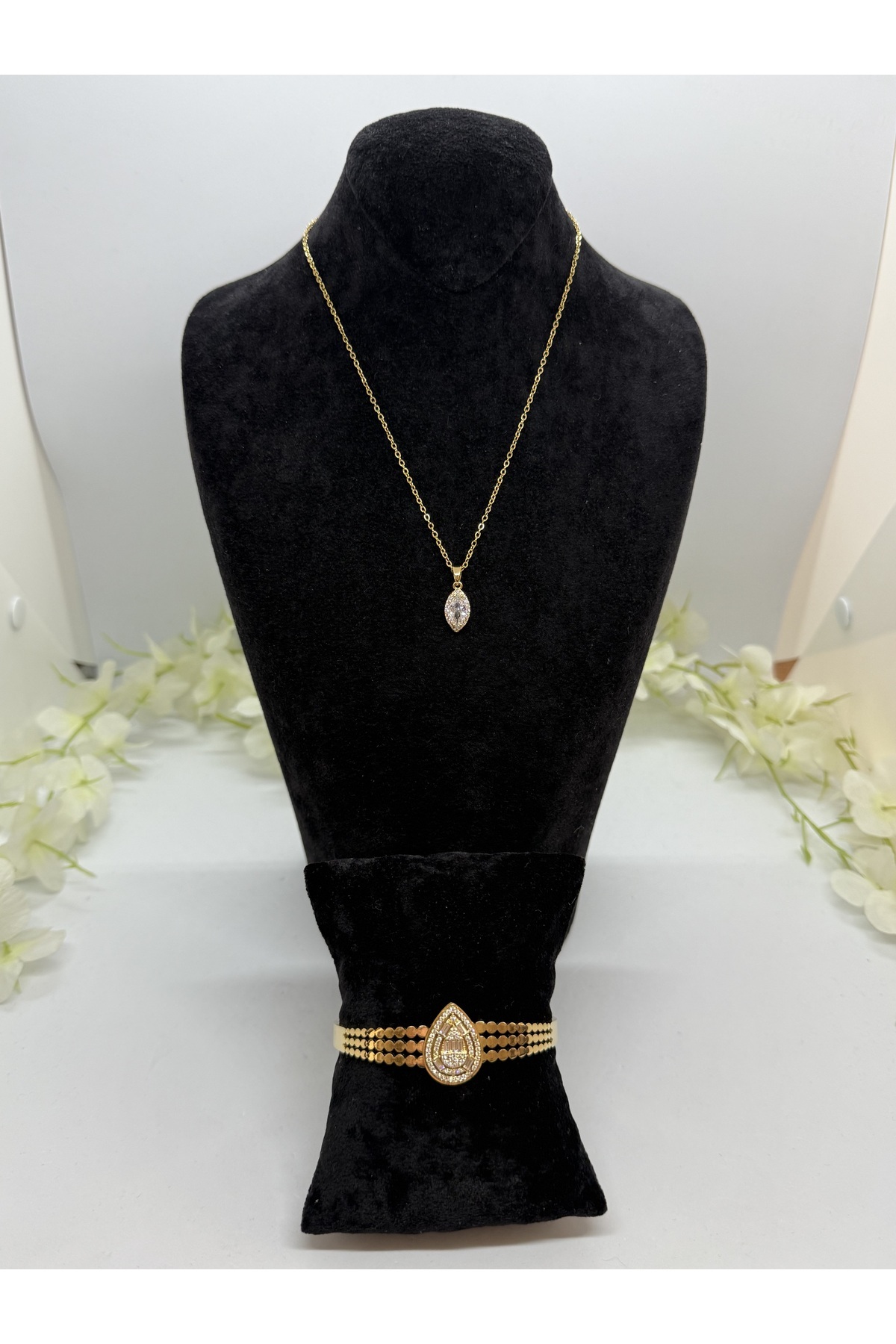 LAVDERUAR Taşlı Kalp Çelik Takı Seti Cns048