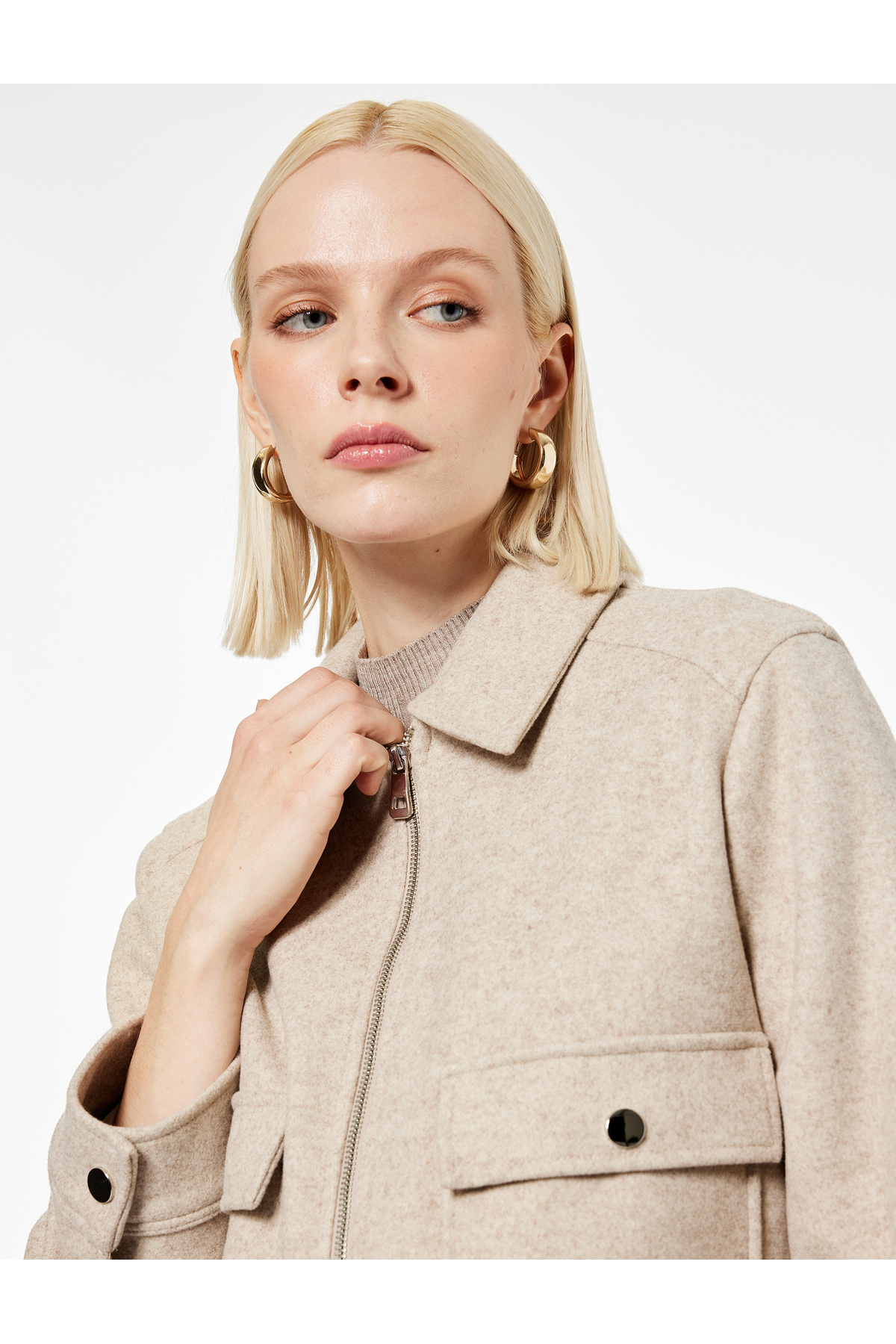 کاپشن کوتاه کوتون با جیب پشمی، آستین بلند و زیپ‌دار