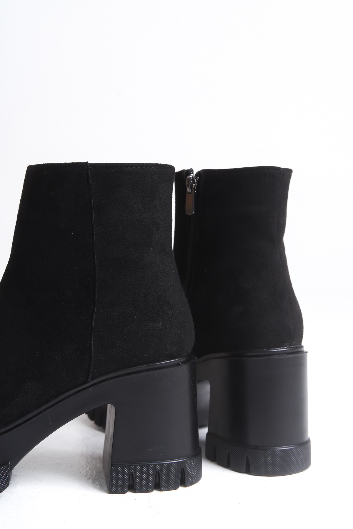 Riccon Eshathbel dámské boty na podpatku 0012510 černý semiš