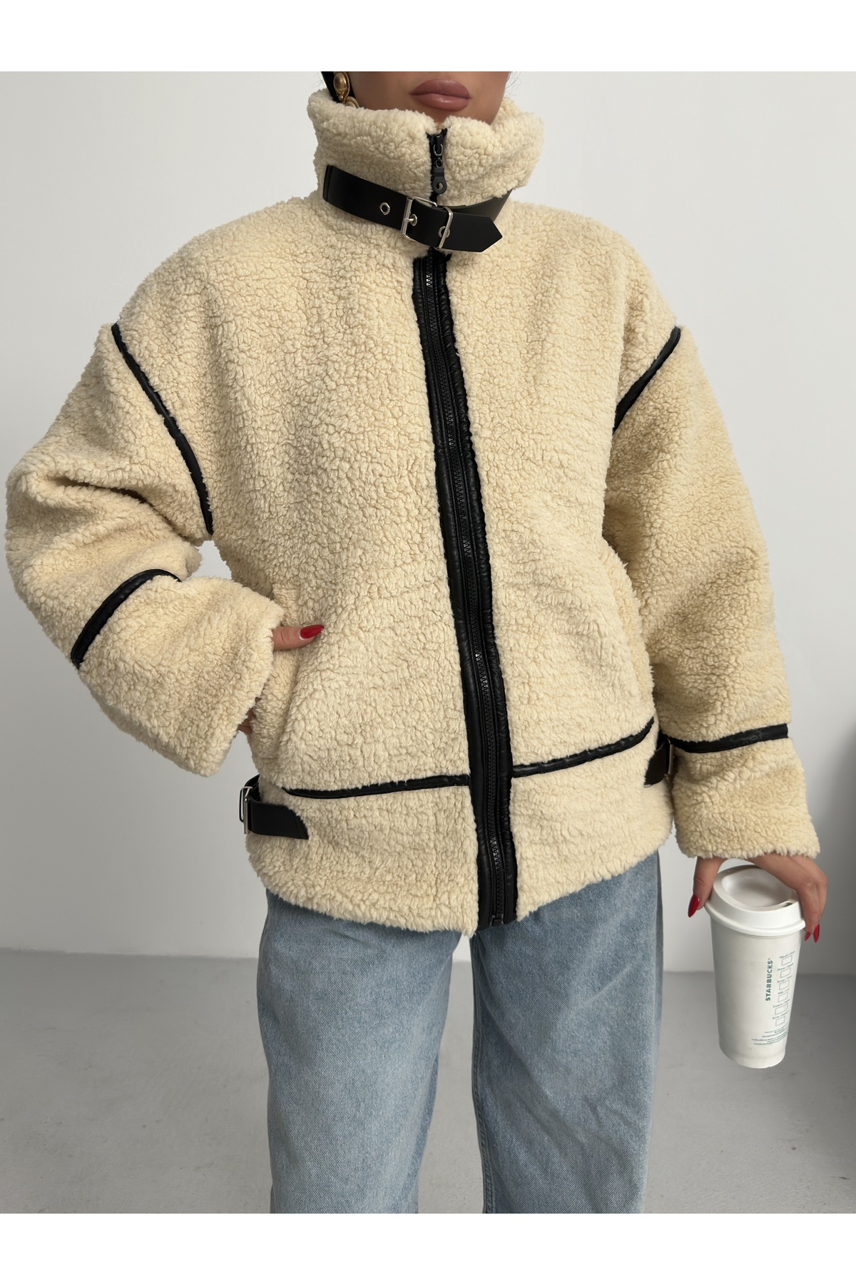 ALFUDO Moda Collection  SUNİ KÜRKLÜ ÜNLÜ MARKANIN MODELİNDE BİKER PELUŞ KREM MONT - Görsel 4