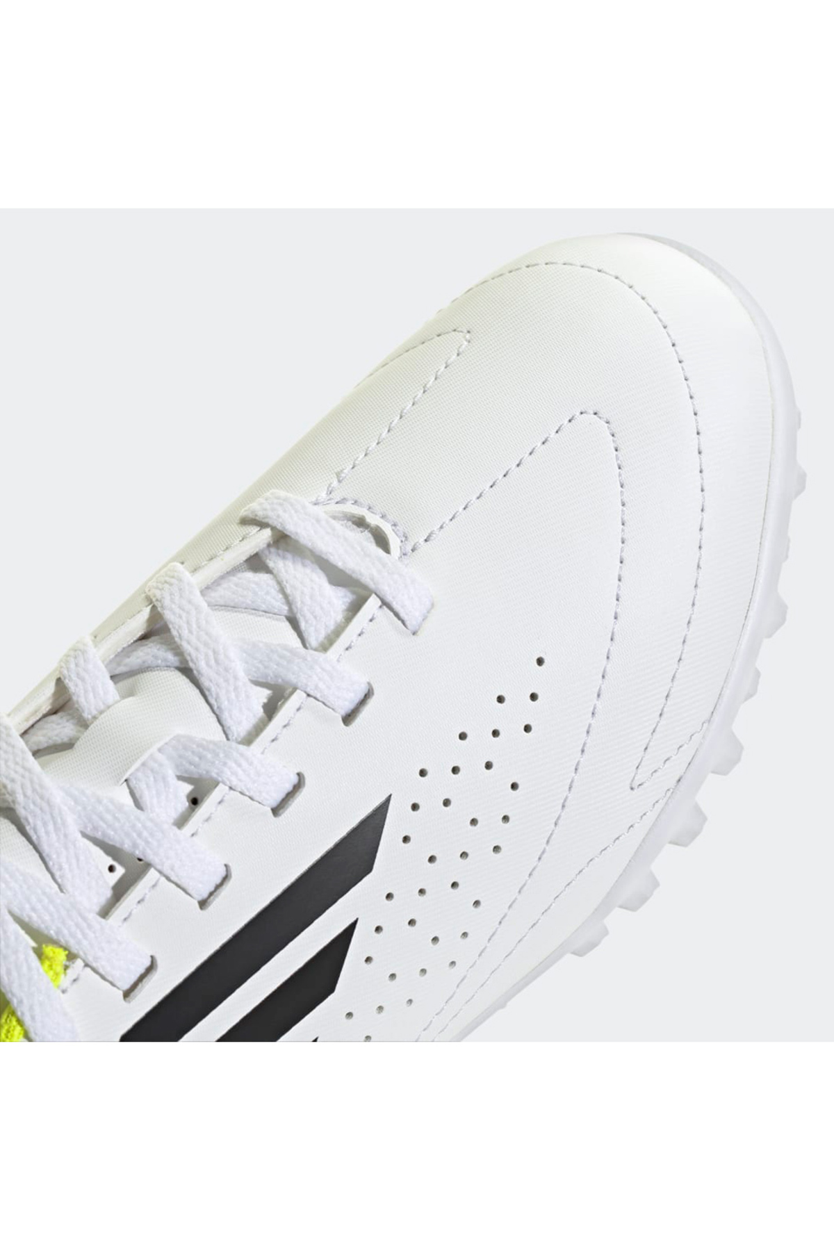 حذاء كرة قدم للأطفال من ديبورتيفو 3 - أبيض/أسود