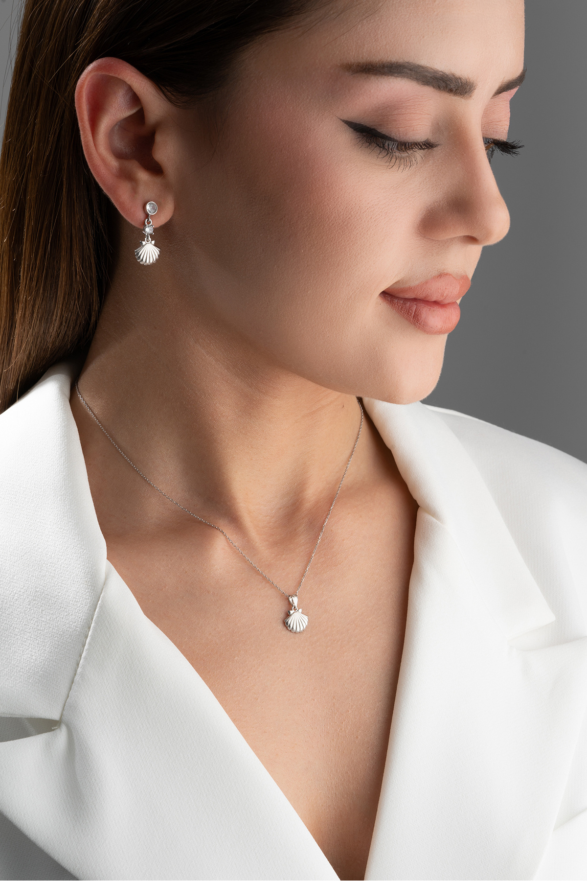 Famira 925 Ayar Gümüş İstiridye Kolye Küpe Set