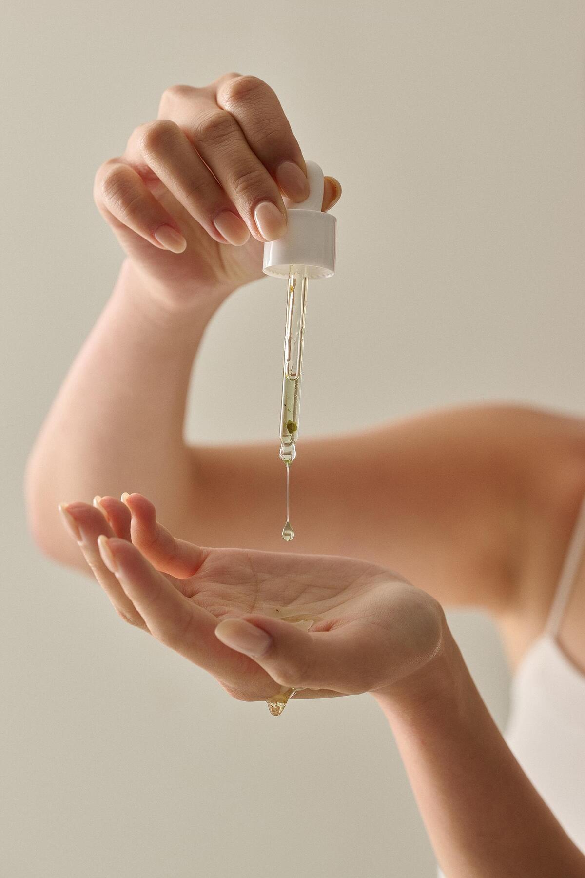 Melting Leaf Sprout Ginseng Ampoule — IT.KZ.4759 — تصویر 6 از 8