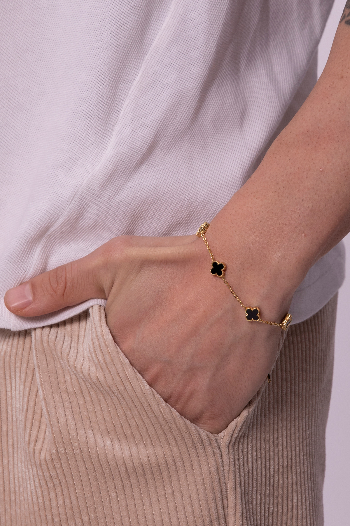 Fjellor Unisex Altın Siyah Orta Boy Figürlü Tasarım Çelik Bileklik