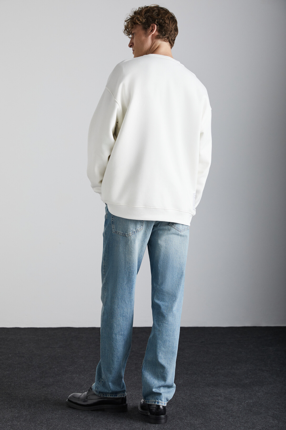 Stephan Erkek Yumuşacık Kumaşlı organik Pamuklu Oversize Fit Yuvarlak Yakalı Ekru Sweatshirt — اکرو STEPHAN01092022 — تصویر 5 از 6
