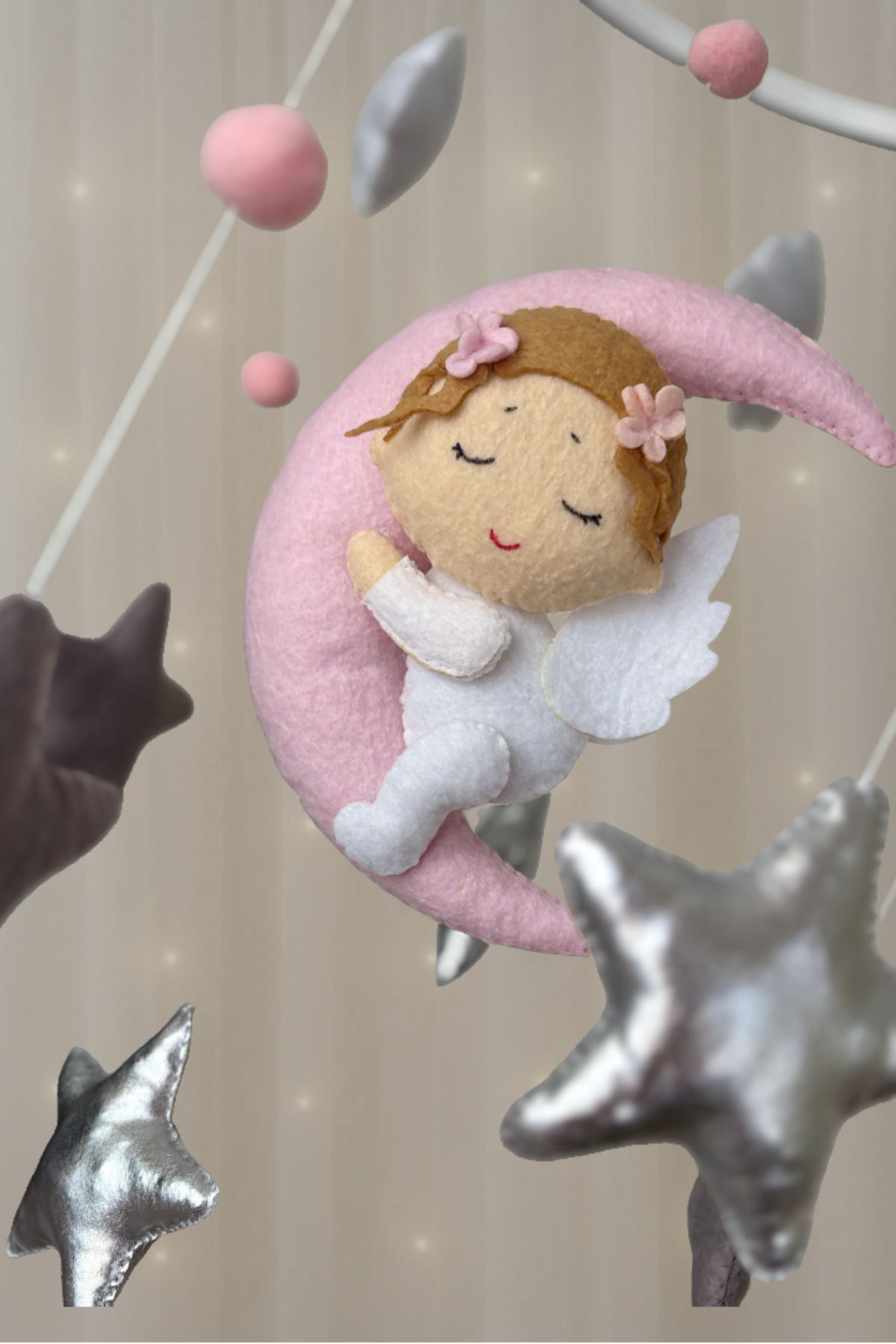 SefDen Lazer Kesim Atölyesi El Yapımı Müzikli Bebek Beşik Dönencesi | Pembe Ay Üzerinde Uyuyan Melek ve Yıldızlar fotoğrafı 3 (önizleme)
