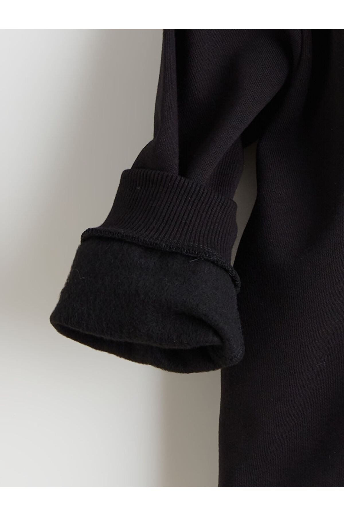 LC Waikiki Siyah Ayı Baskılı Erkek Çocuk Sweatshirt ve Pantalon 2'li Takım fotoğrafı 5 (önizleme)