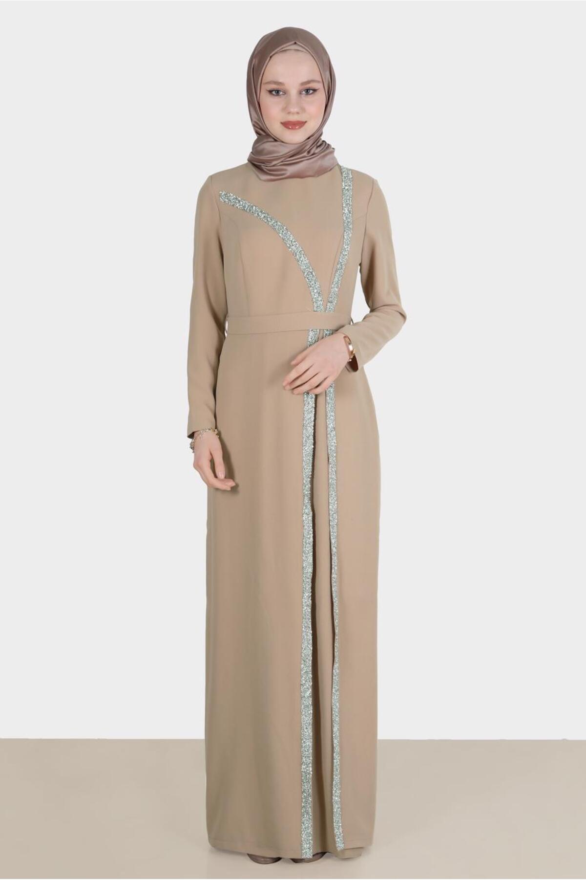 آلوینا لباس شب سنگدوزی شده با روبان و جزئیات 50202 آلوینا لباس شب سنگدوزی شده با روبان و جزئیات 50202