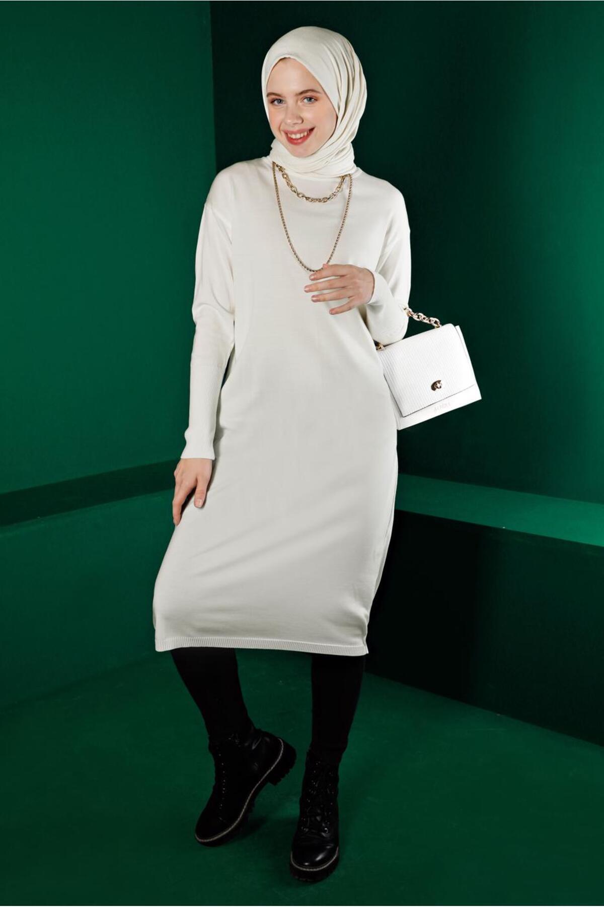 آلوینا تونیک بافتنی بلند پایه کد ۴۳۱۰۳ آلوینا تونیک بافتنی بلند پایه کد ۴۳۱۰۳