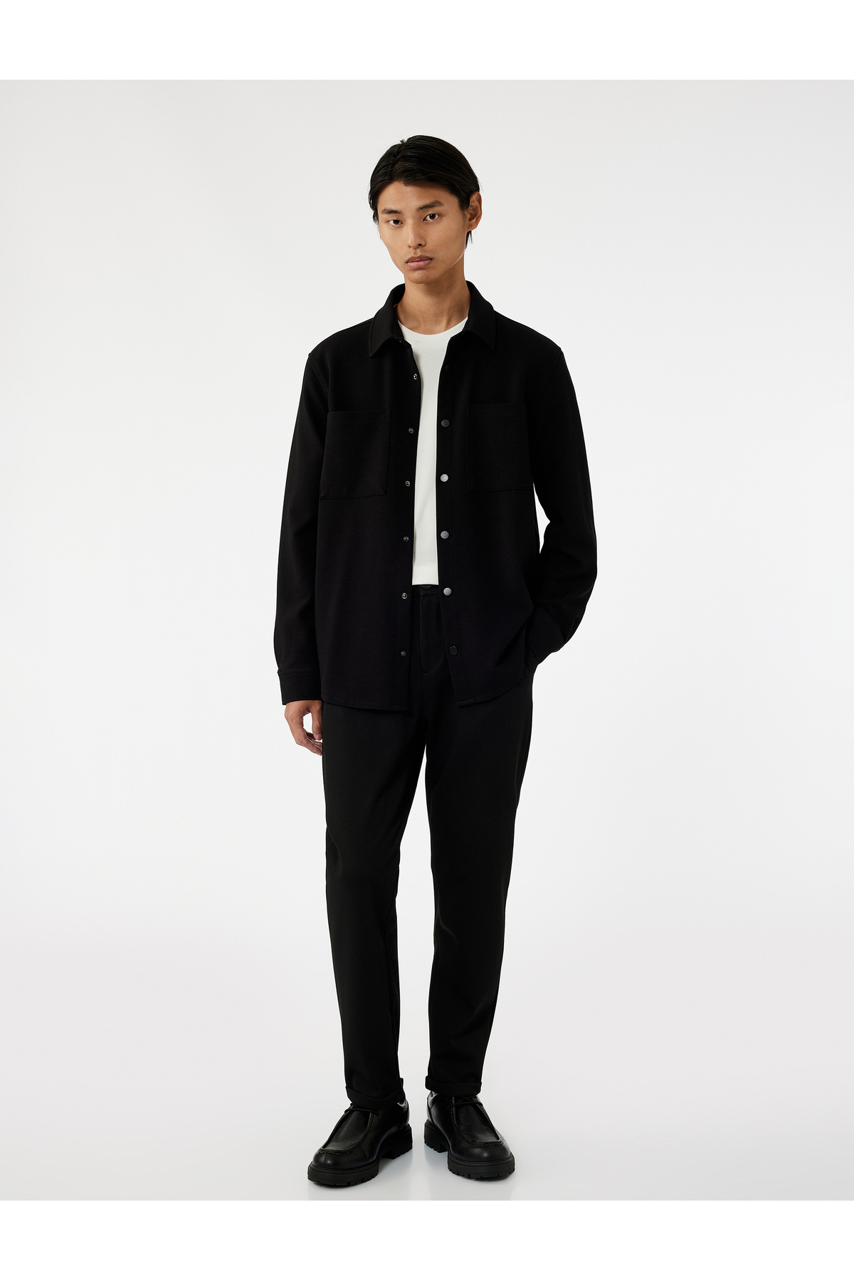 کوتون کت آستین بلند، برش معمولی، جیب‌دار، دکمه‌دار، یقه کلاسیک