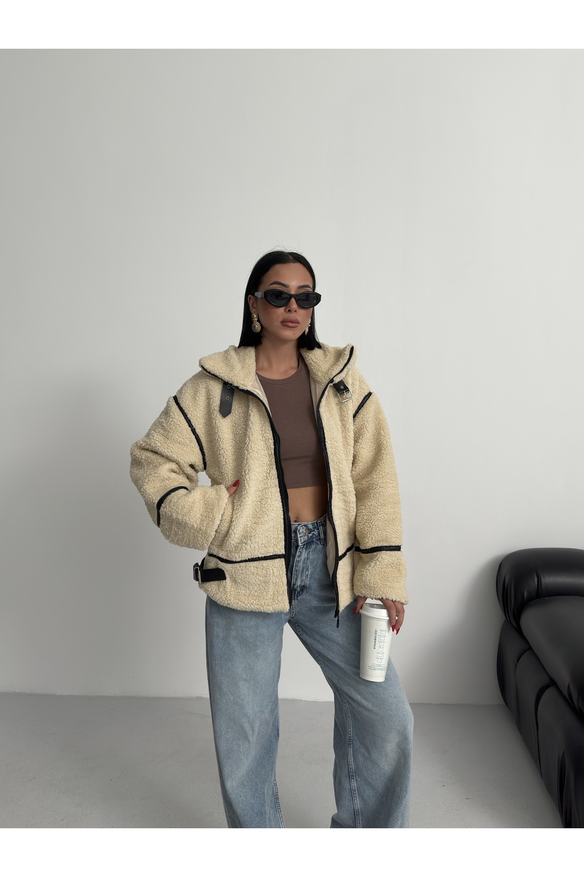 ALFUDO Moda Collection  SUNİ KÜRKLÜ ÜNLÜ MARKANIN MODELİNDE BİKER PELUŞ KREM MONT - Görsel 5