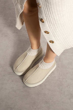 pasyone Bej Kadın Triko Boğazlı Kalın Taban Süet İçi Kürklü Şık Günlük Bot