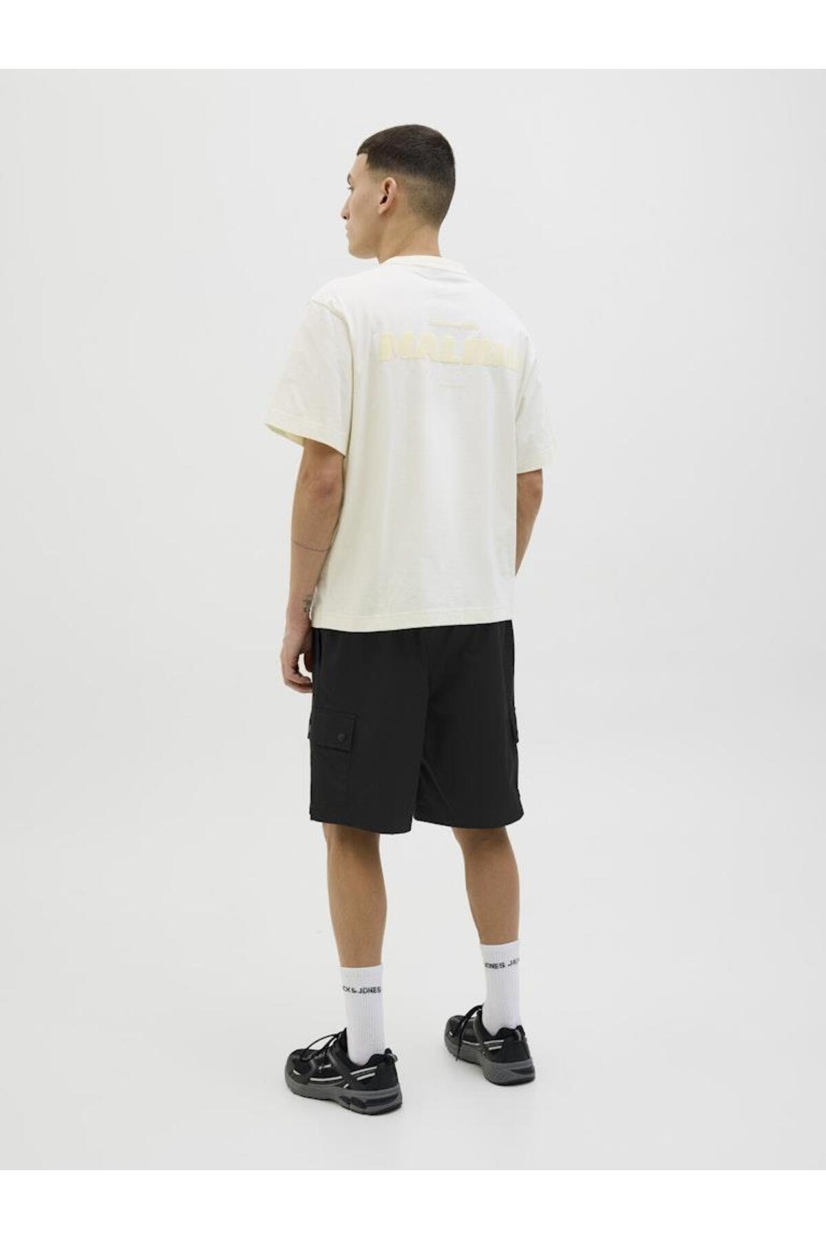 شلوارک مردانه راسته فاق نرمال | جک اند جونز Jack & Jones 12268023 - تصویر 2