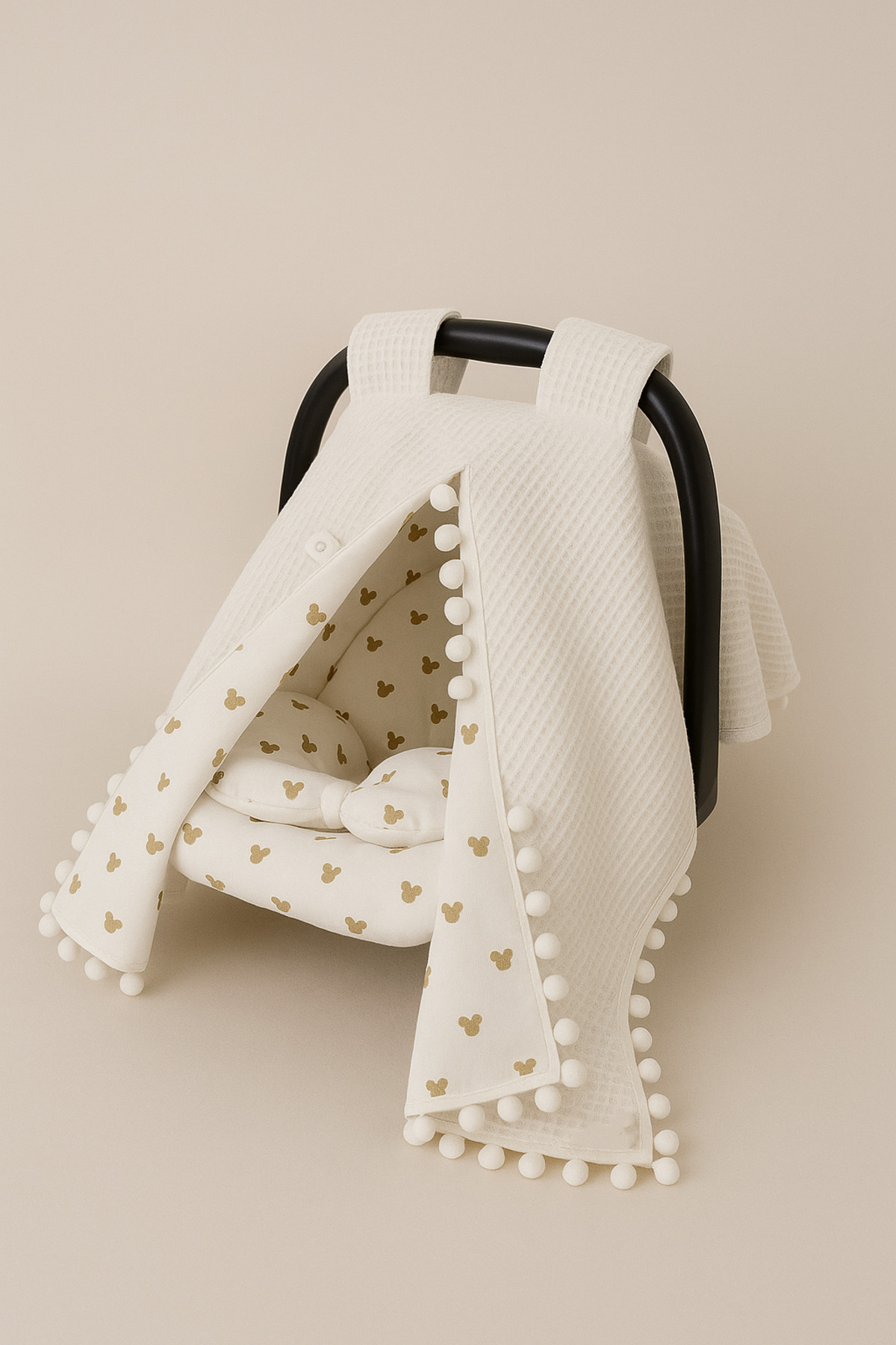 BeygeBaby Çift Katlı Ekru Pike ve Mickey Desenli Çift Yönlü Puset Örtüsü,Minderi ve Çarşafı (3LÜ SET) fotoğrafı 3 (önizleme)