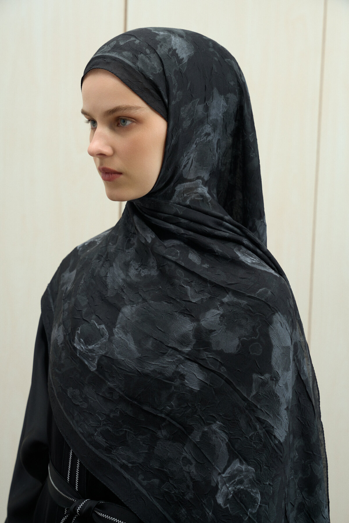 cs camellia scarf Pretty Kraş Şal - Siyah görsel 2