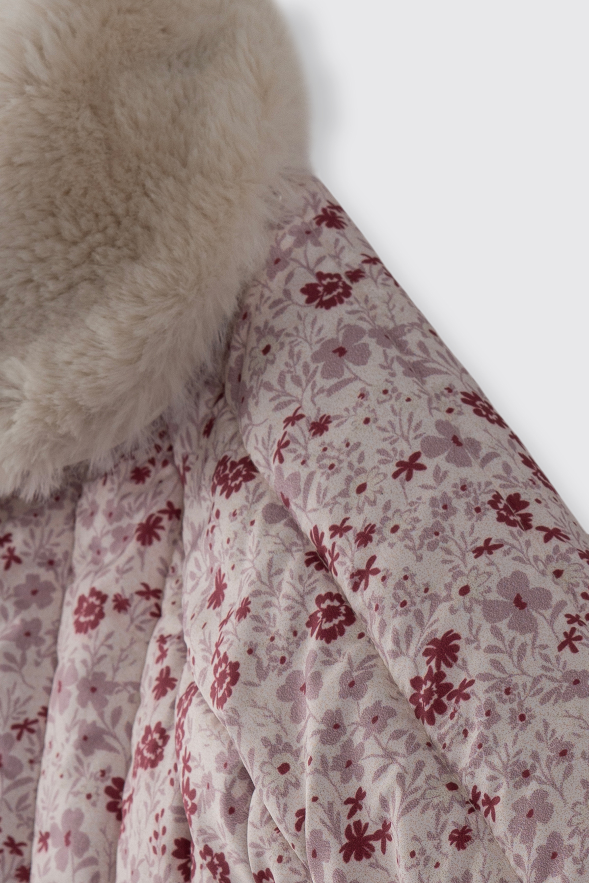 Panço Kız Bebek Yakası Tak Çıkar Kürklü Çıtçıtlı Çiçek Desenli Ekru Mont fotoğrafı 3 (önizleme)