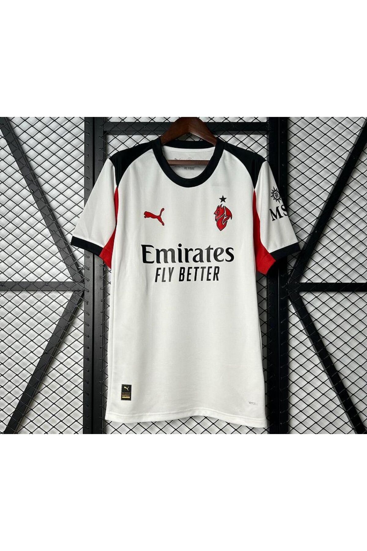 تيشيرت ميلان الاحتياطي أبيض