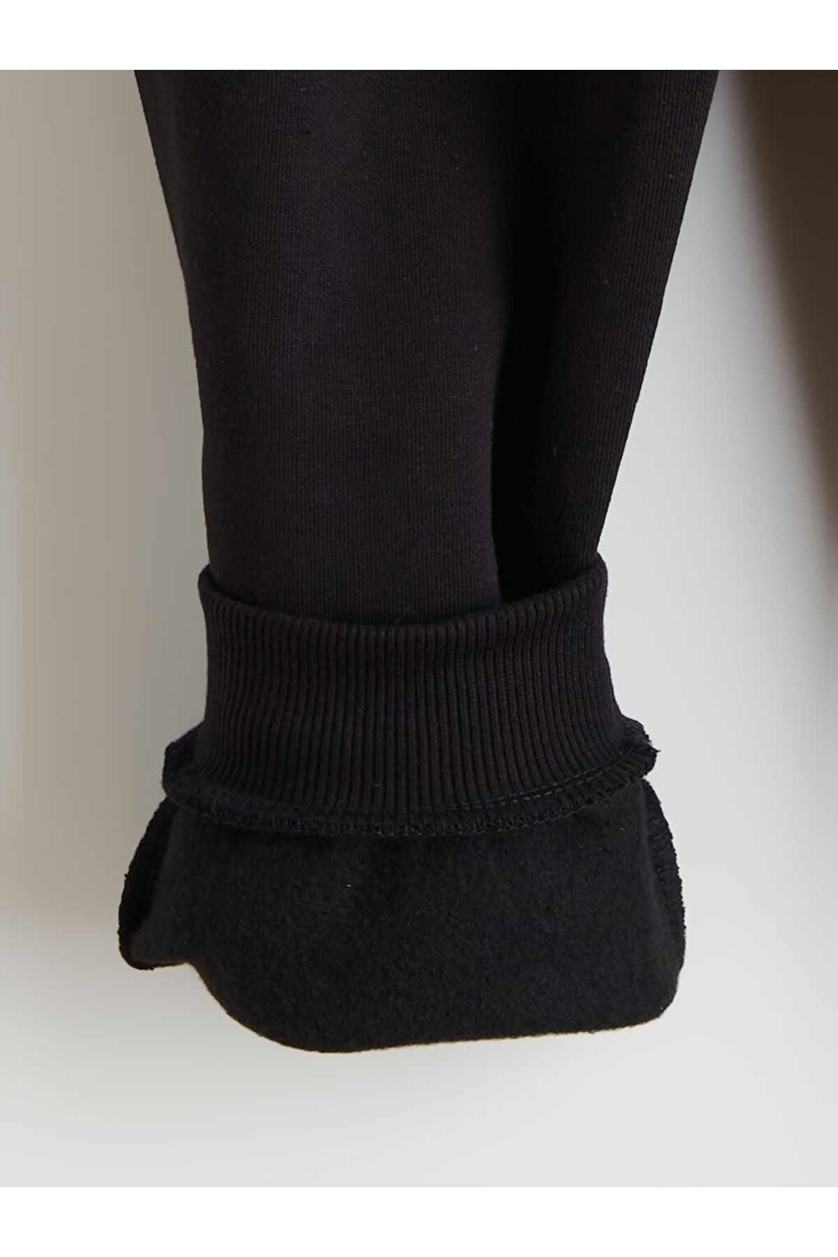 LC Waikiki Siyah Ayı Baskılı Erkek Çocuk Sweatshirt ve Pantalon 2'li Takım fotoğrafı 7 (önizleme)