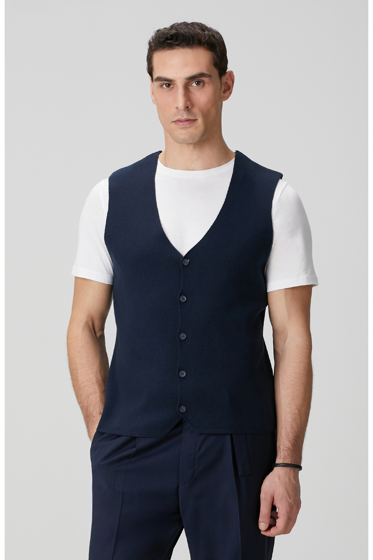 نتورک جلیقه بافتنی سرمه‌ای